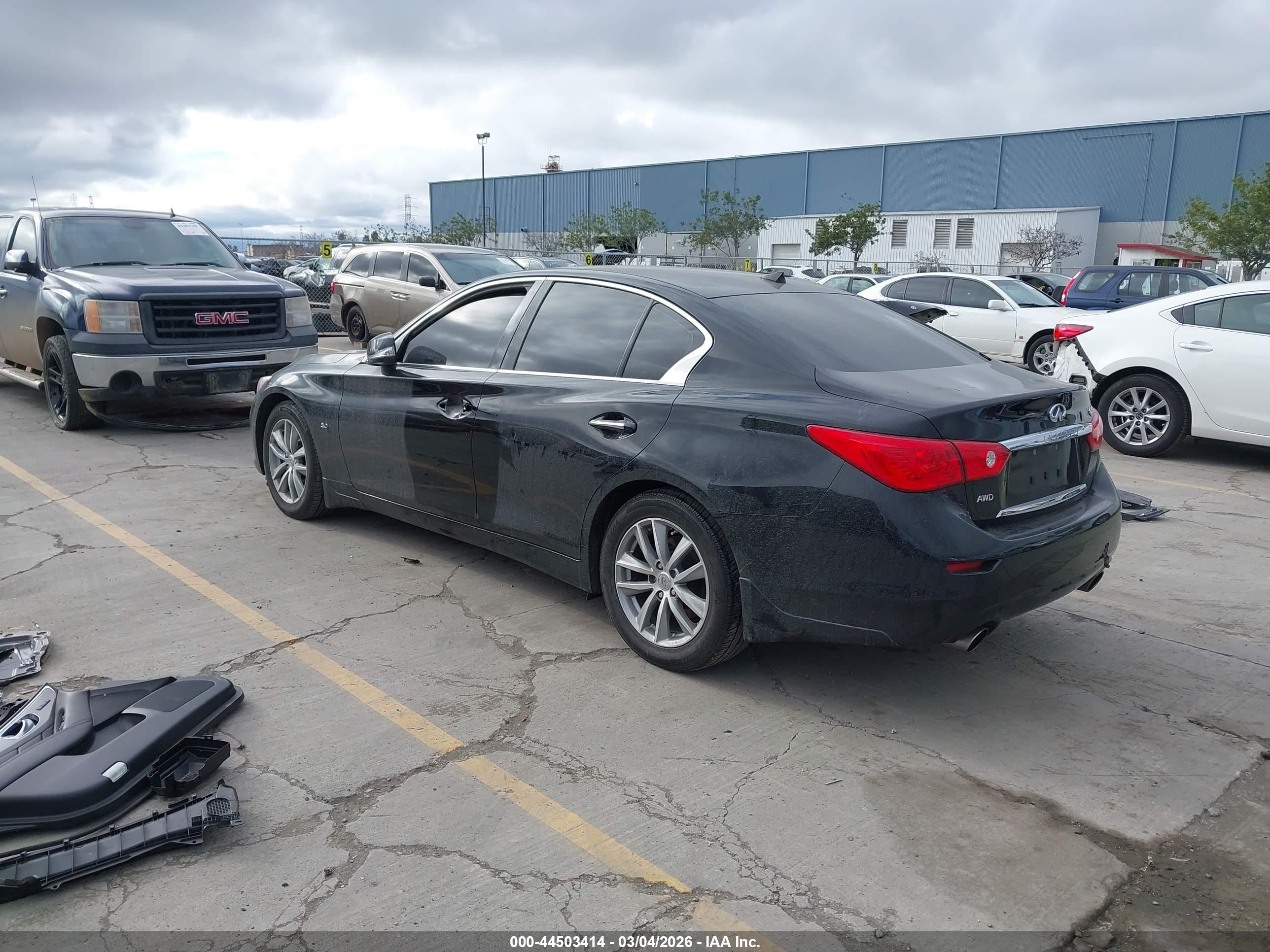 INFINITI Q50 image 3