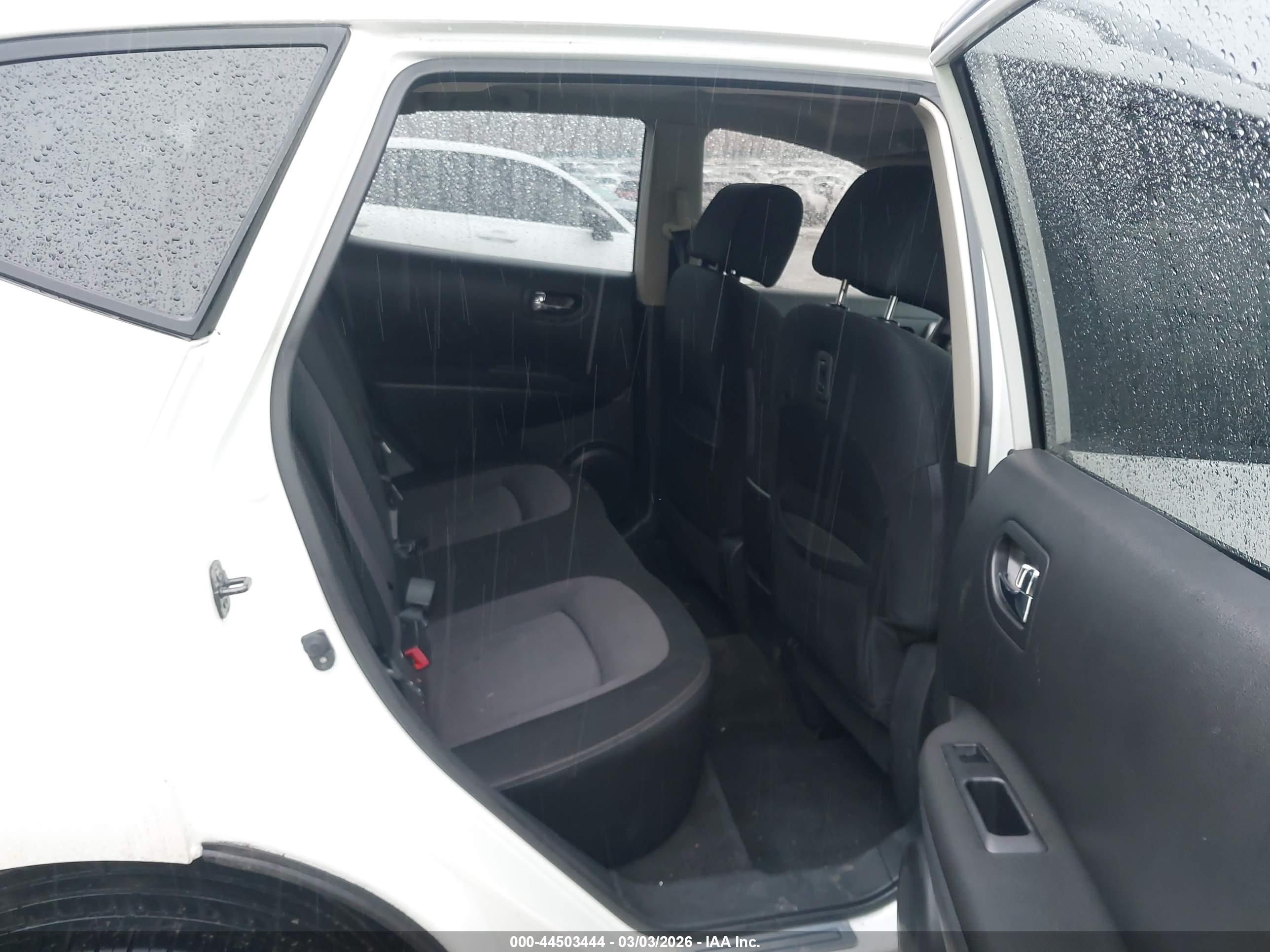 NISSAN ROGUE image 8