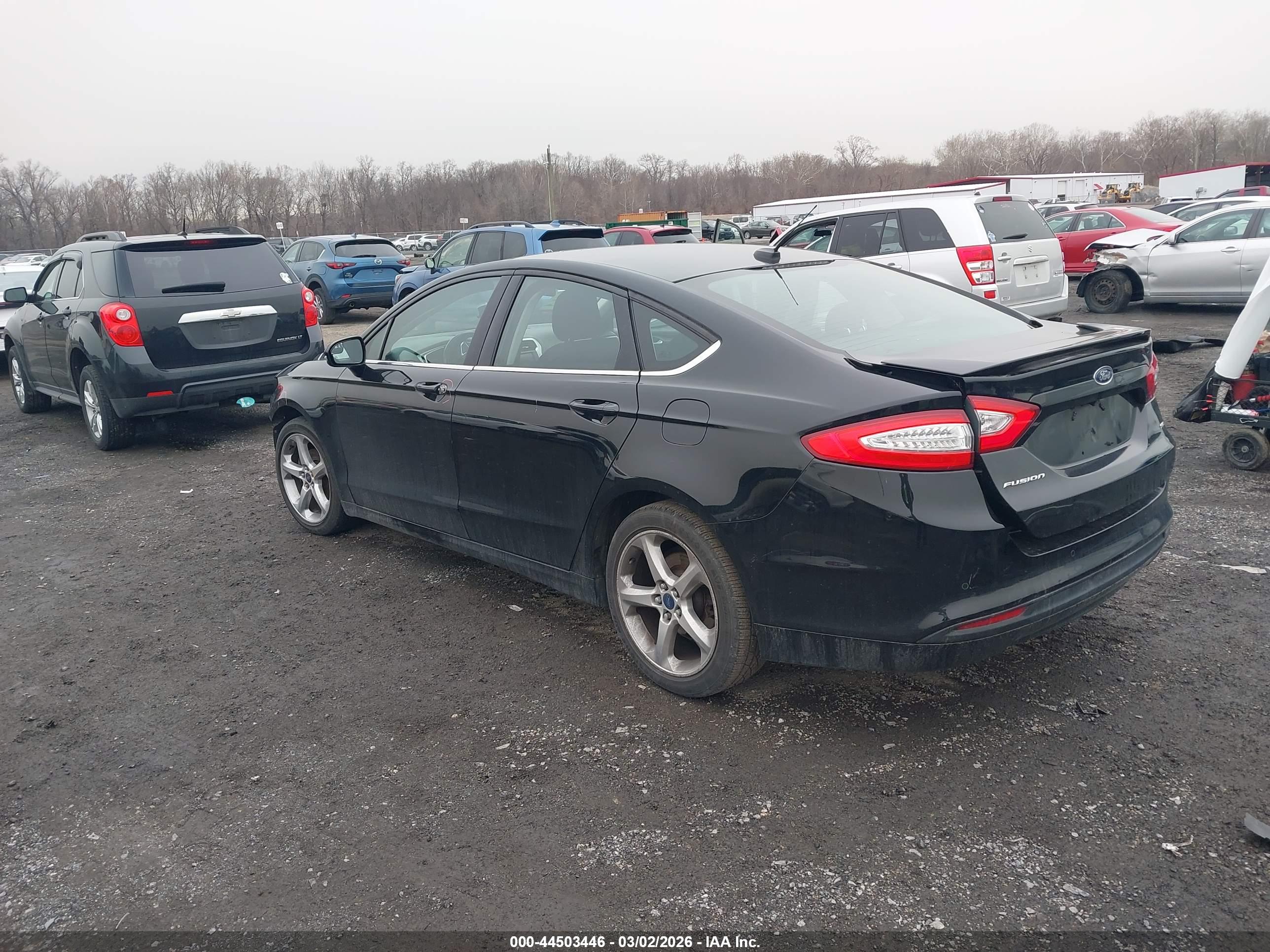 FORD FUSION image 3