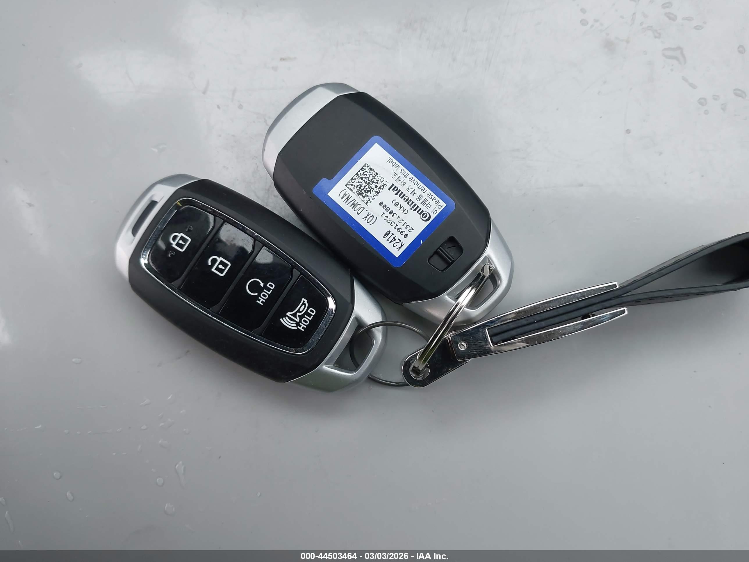 HYUNDAI VENUE image 11