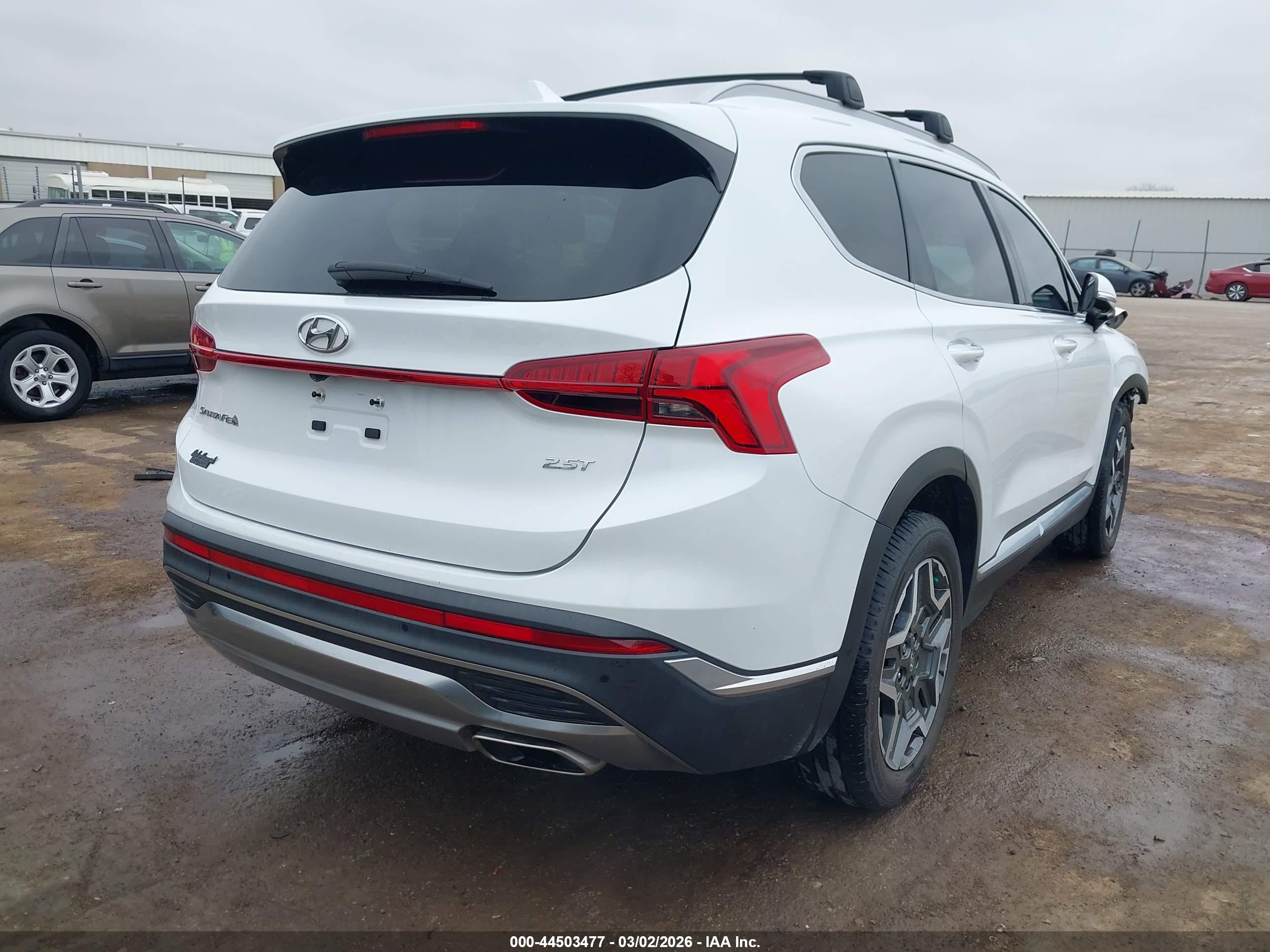HYUNDAI SANTA image 4