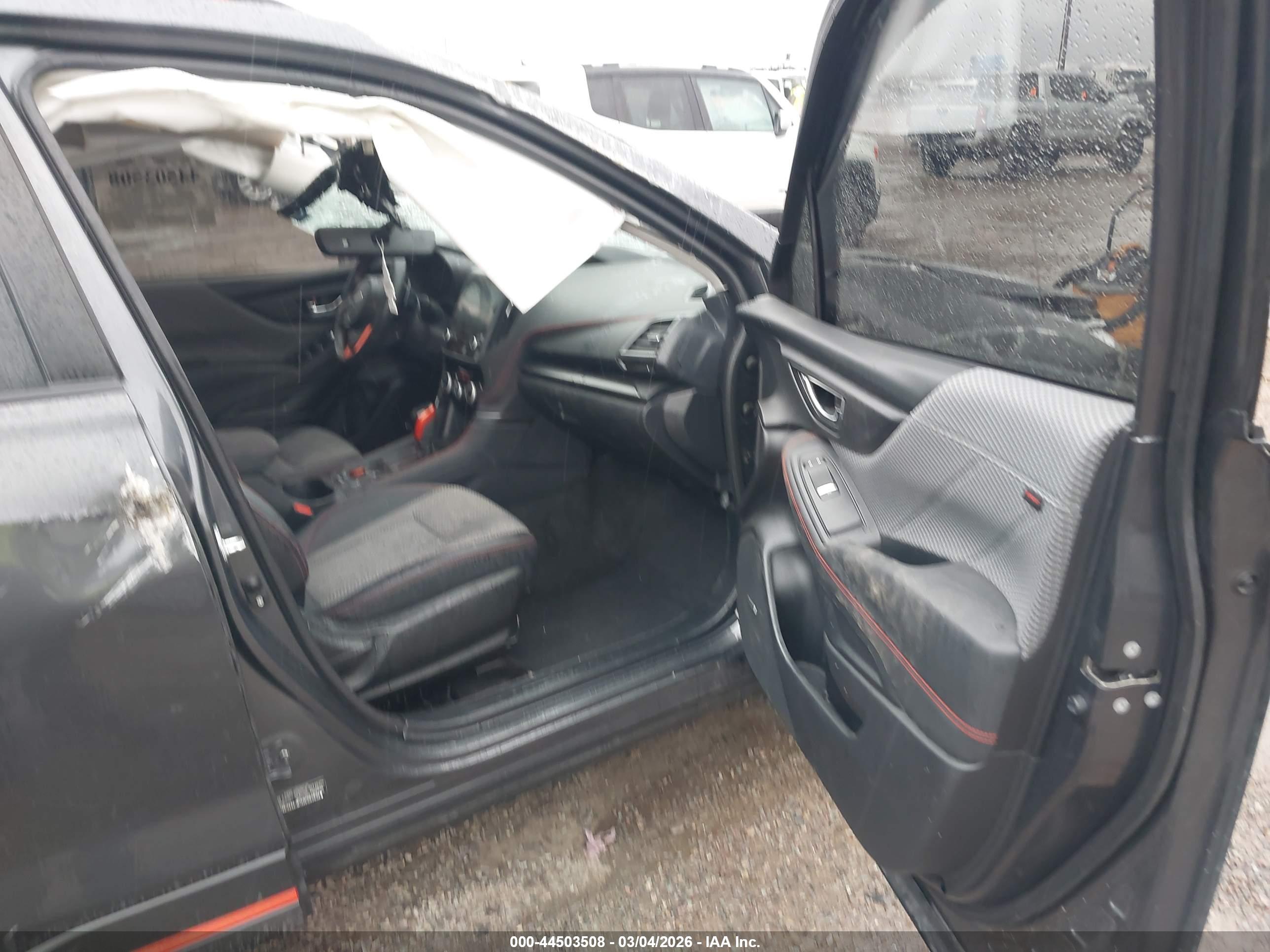 SUBARU FORESTER image 5