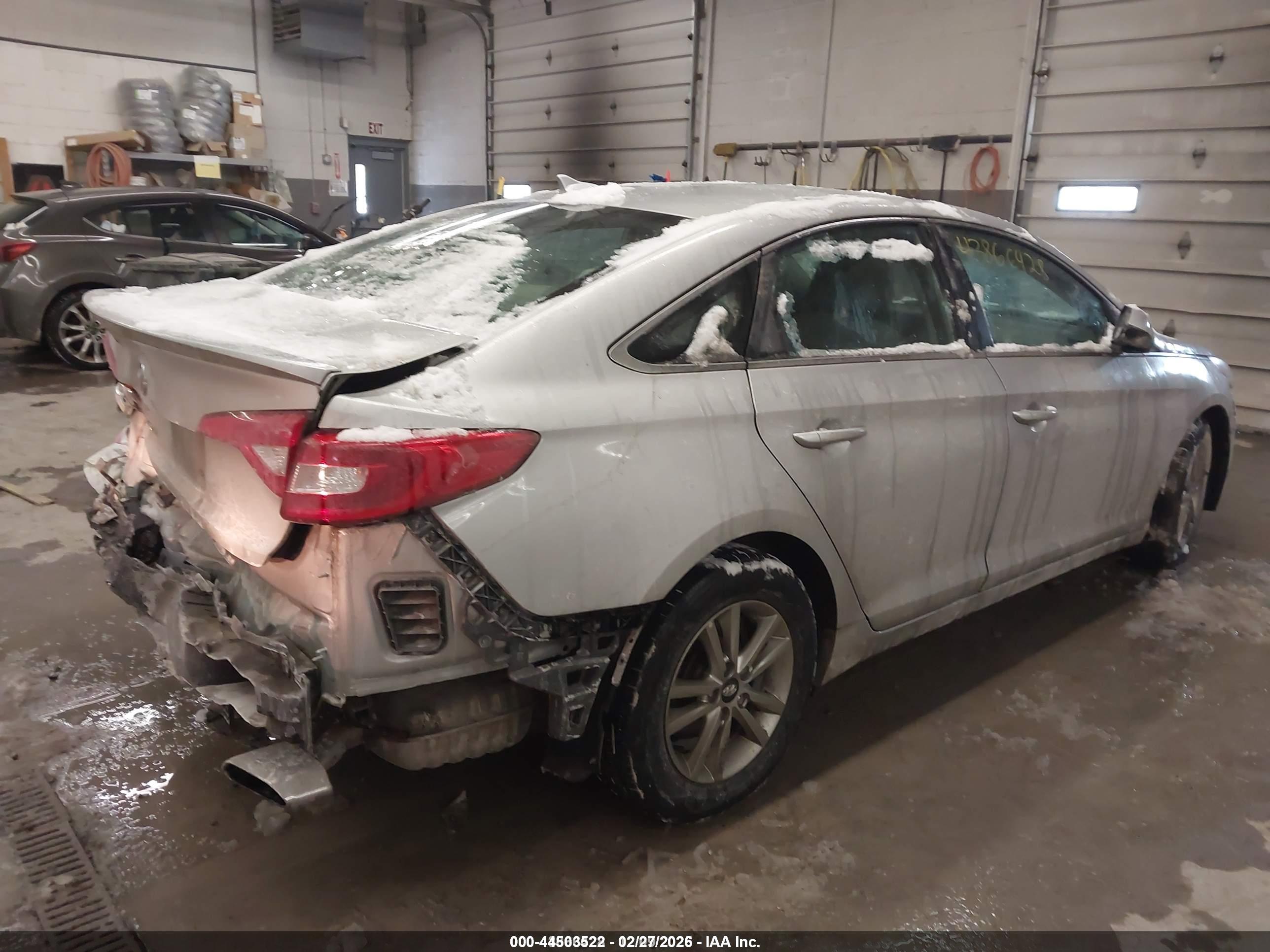 HYUNDAI SONATA image 4