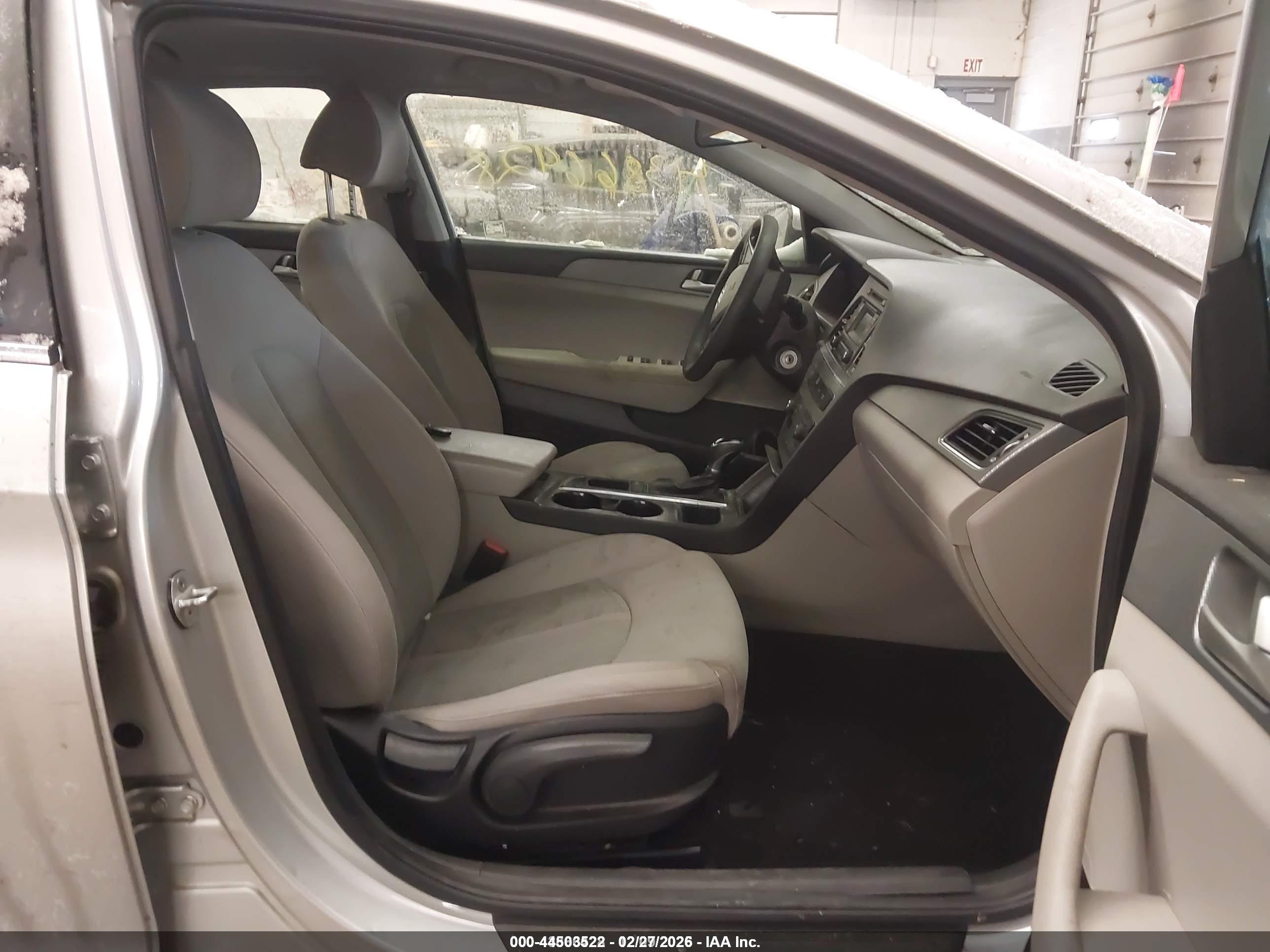 HYUNDAI SONATA image 5