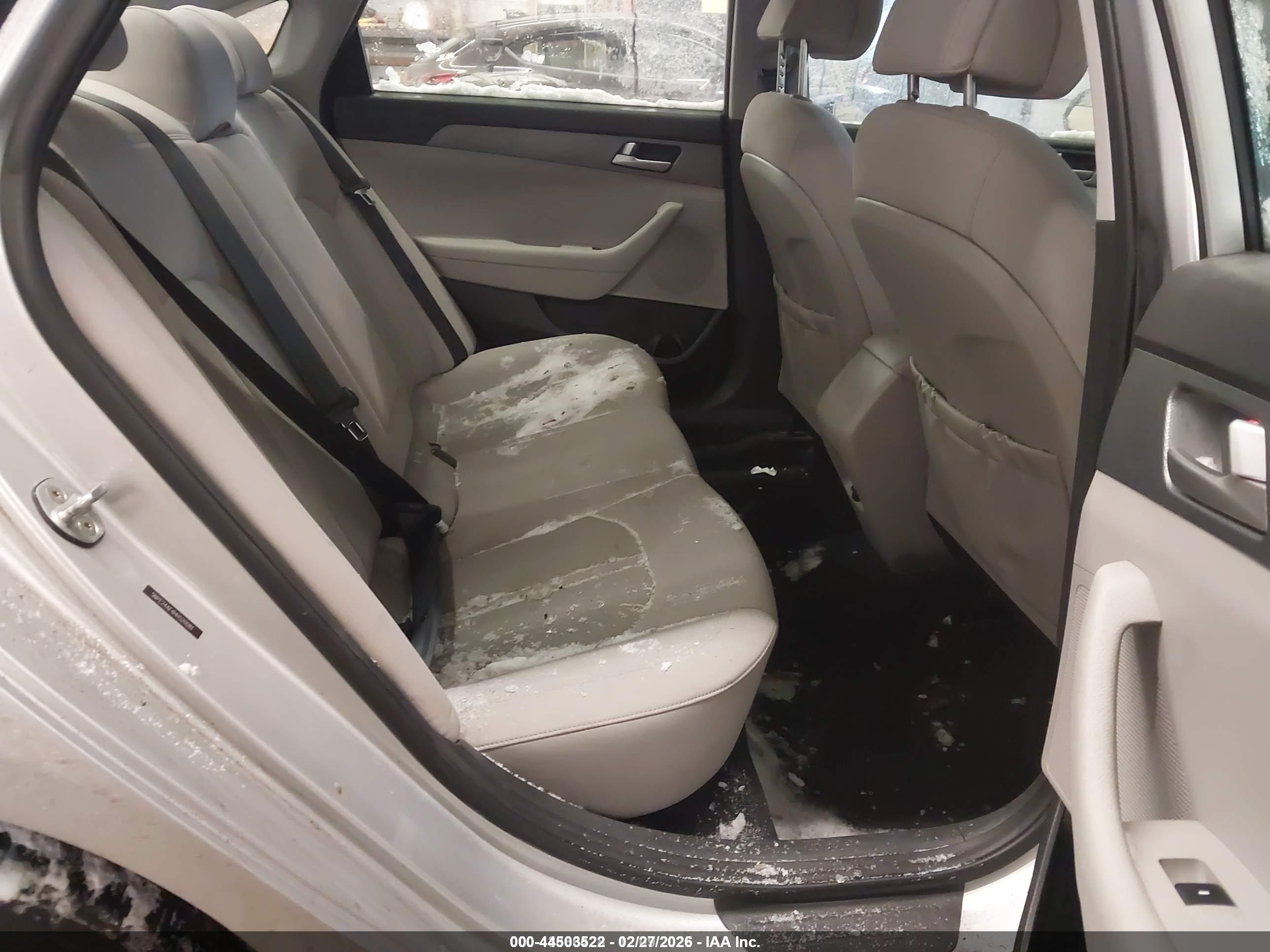 HYUNDAI SONATA image 8