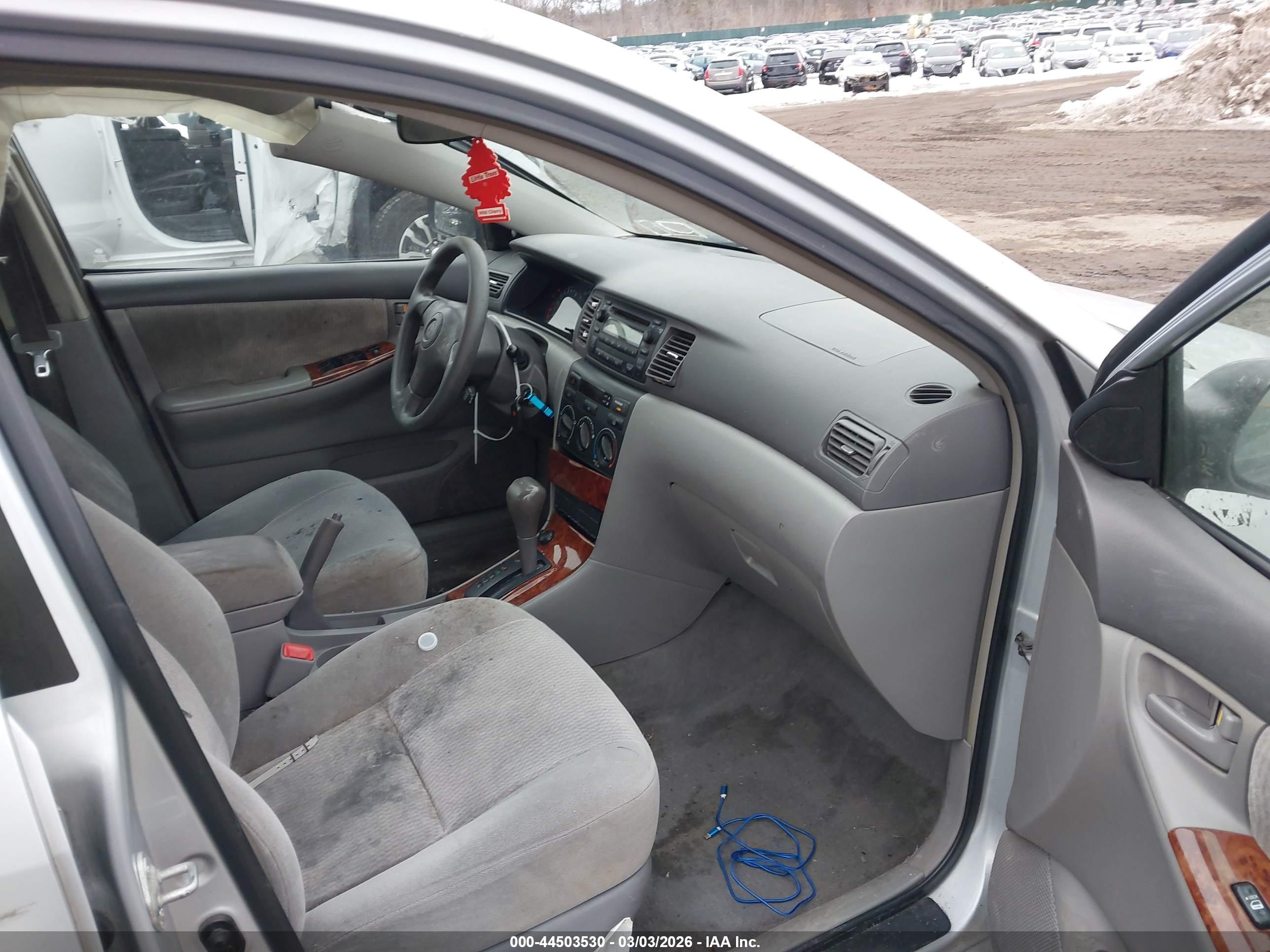 TOYOTA COROLLA image 5
