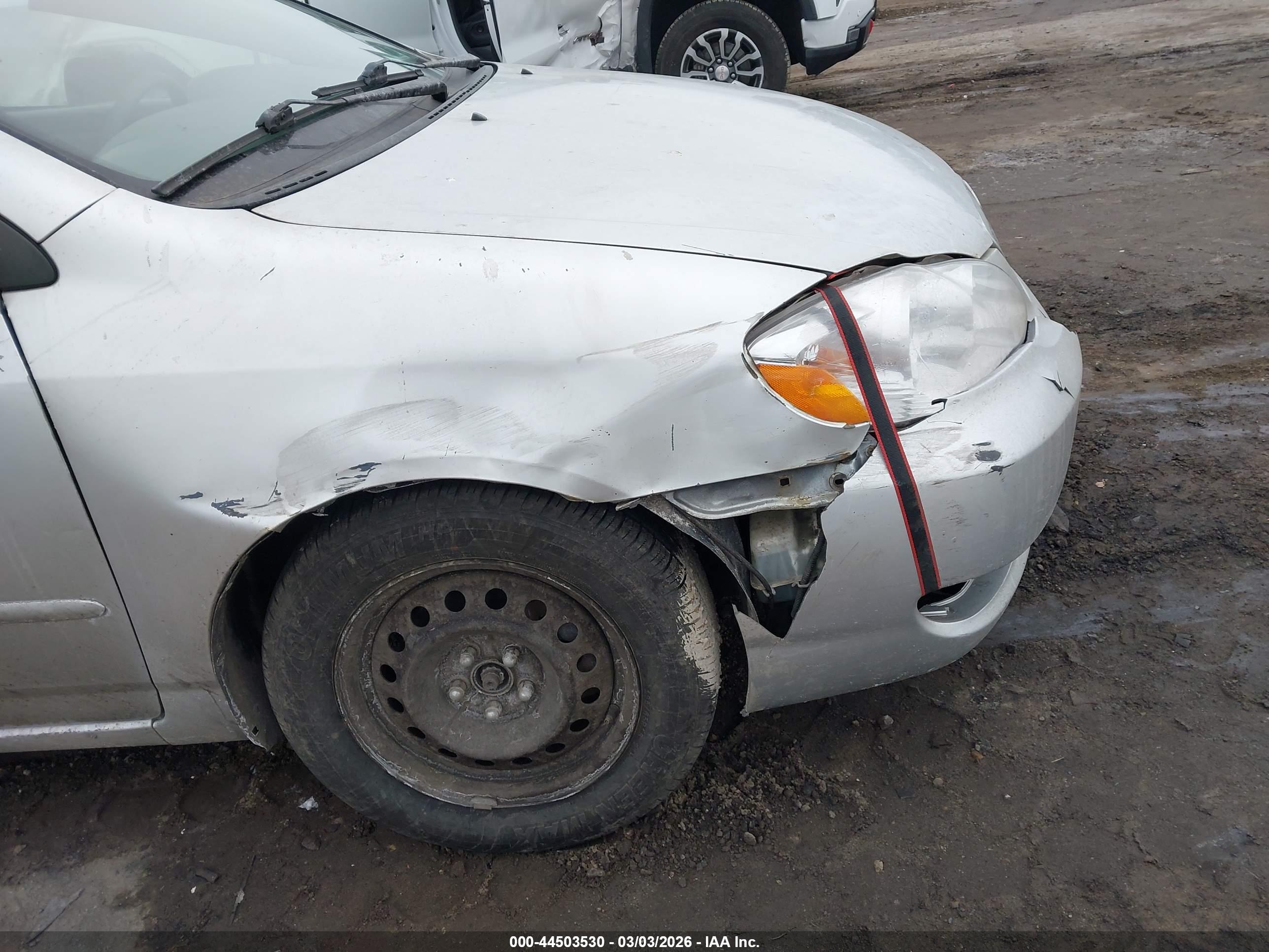 TOYOTA COROLLA image 6