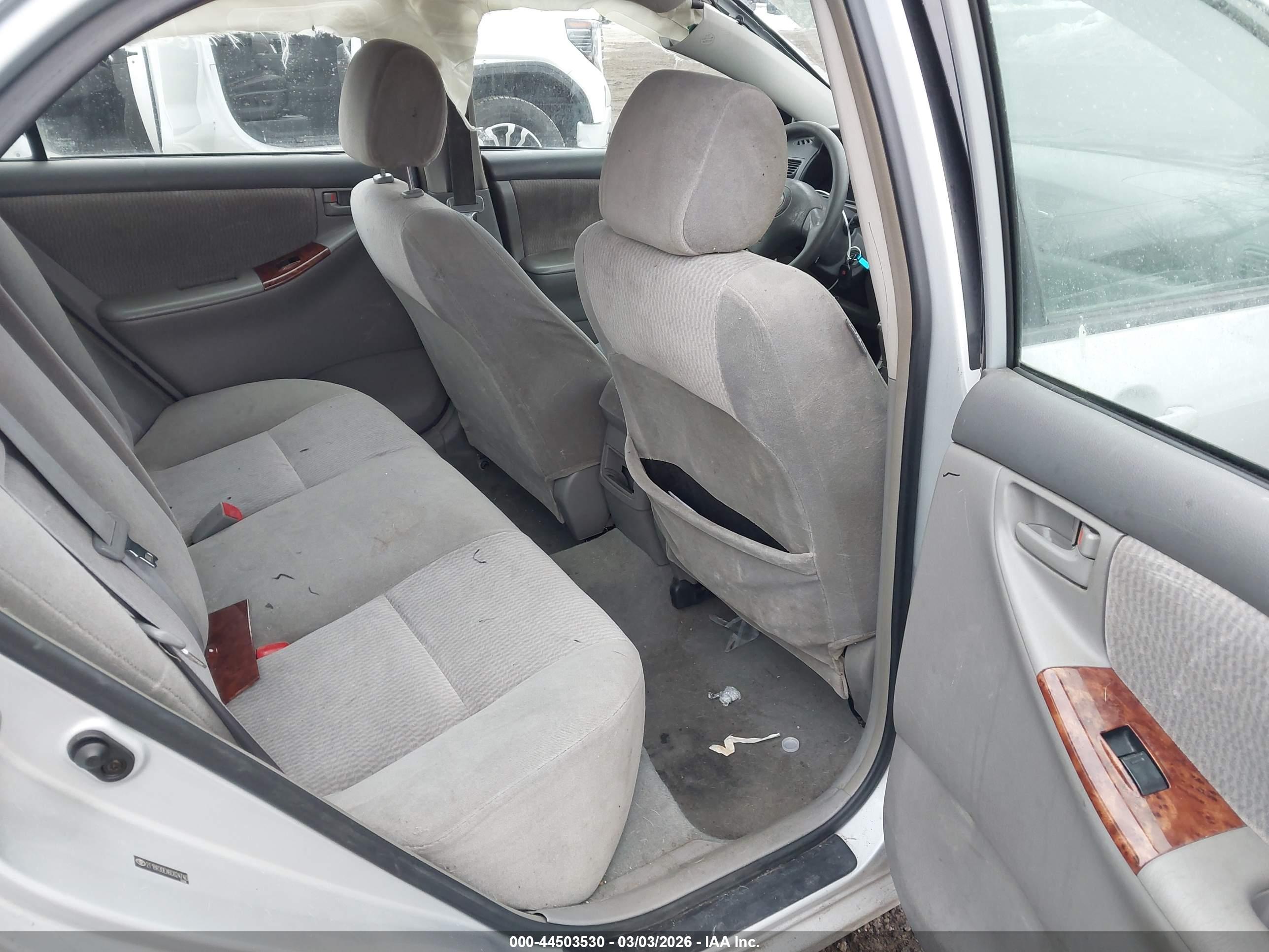 TOYOTA COROLLA image 8