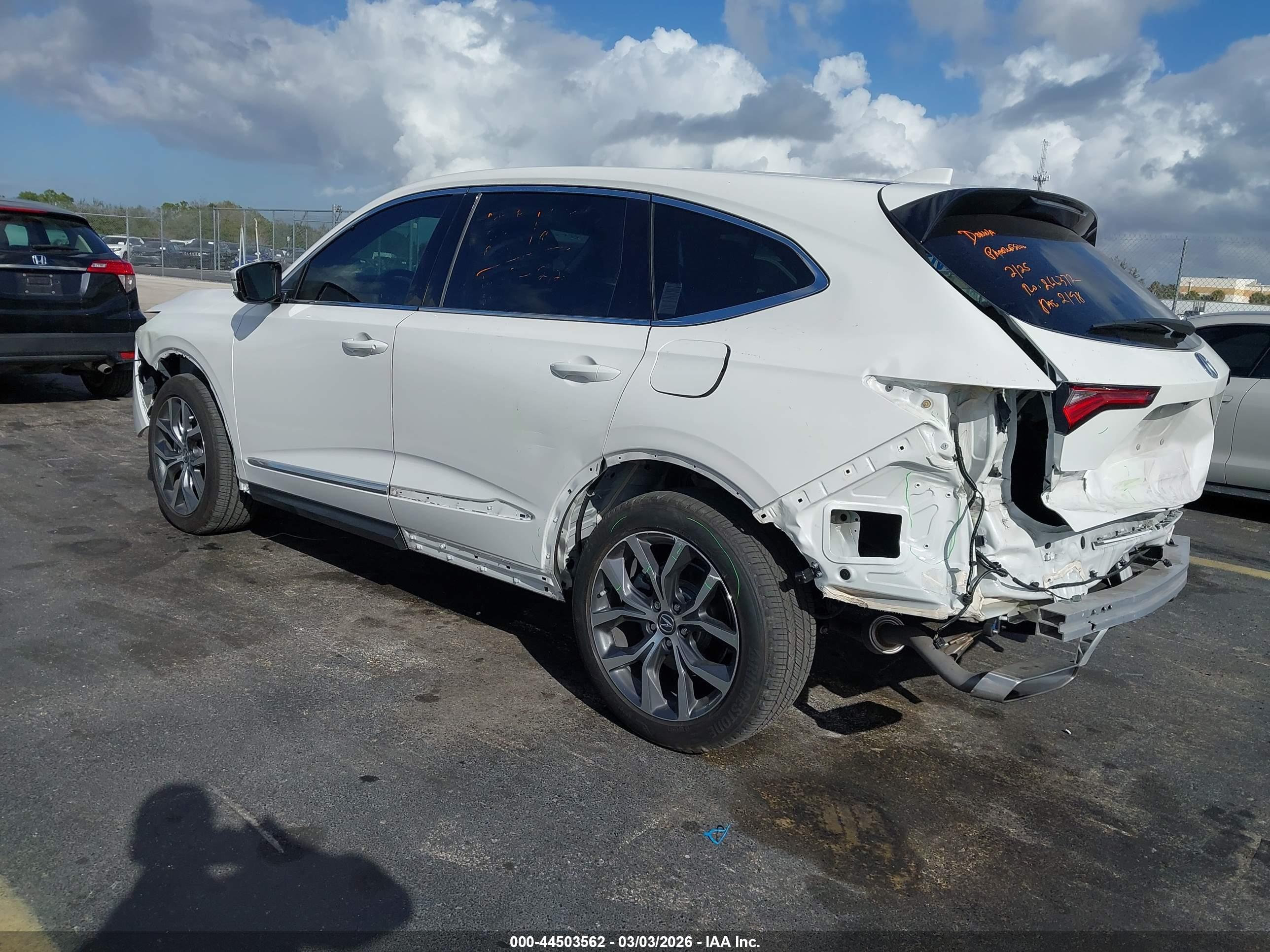 ACURA MDX image 3