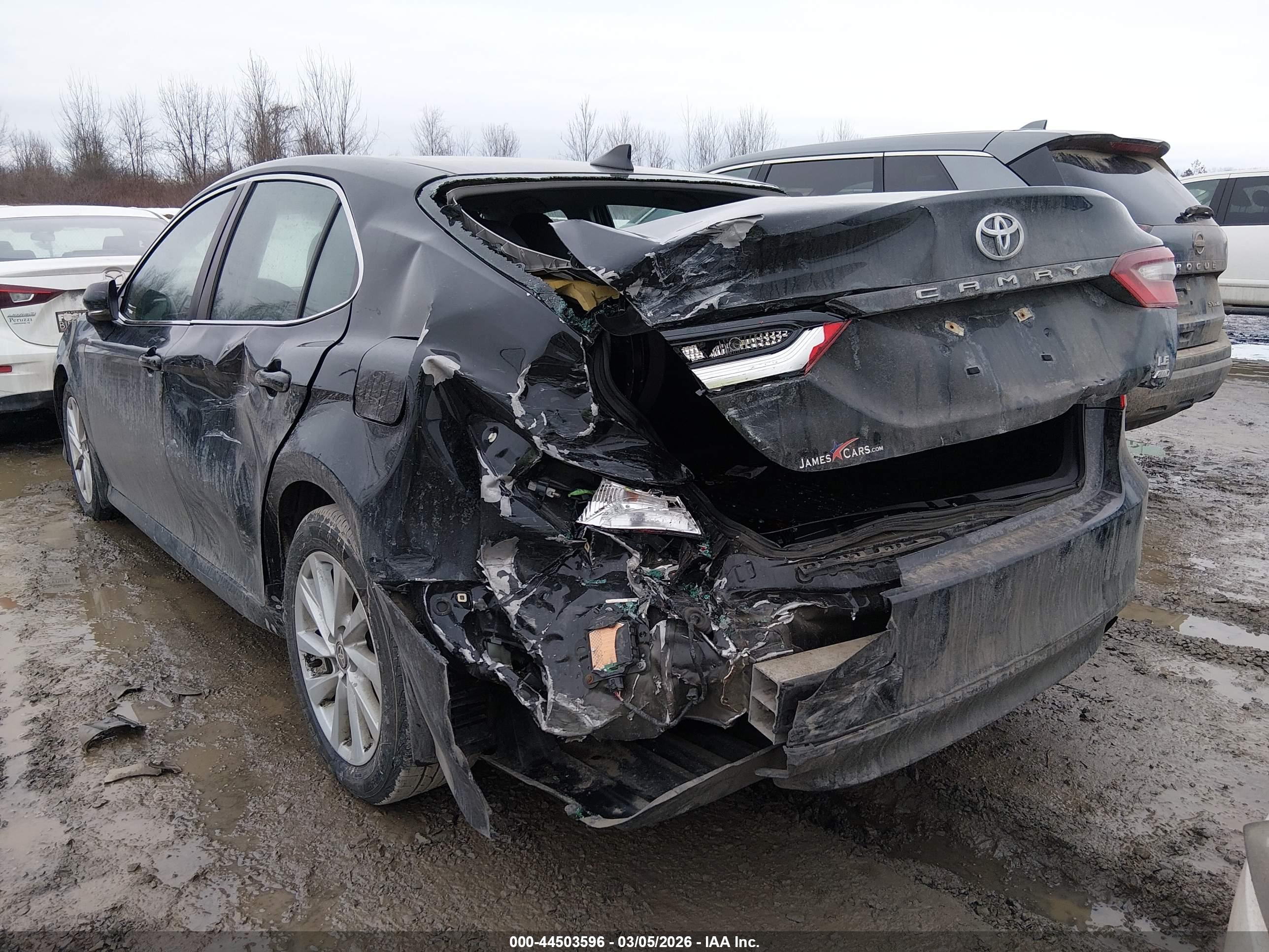 TOYOTA CAMRY image 6