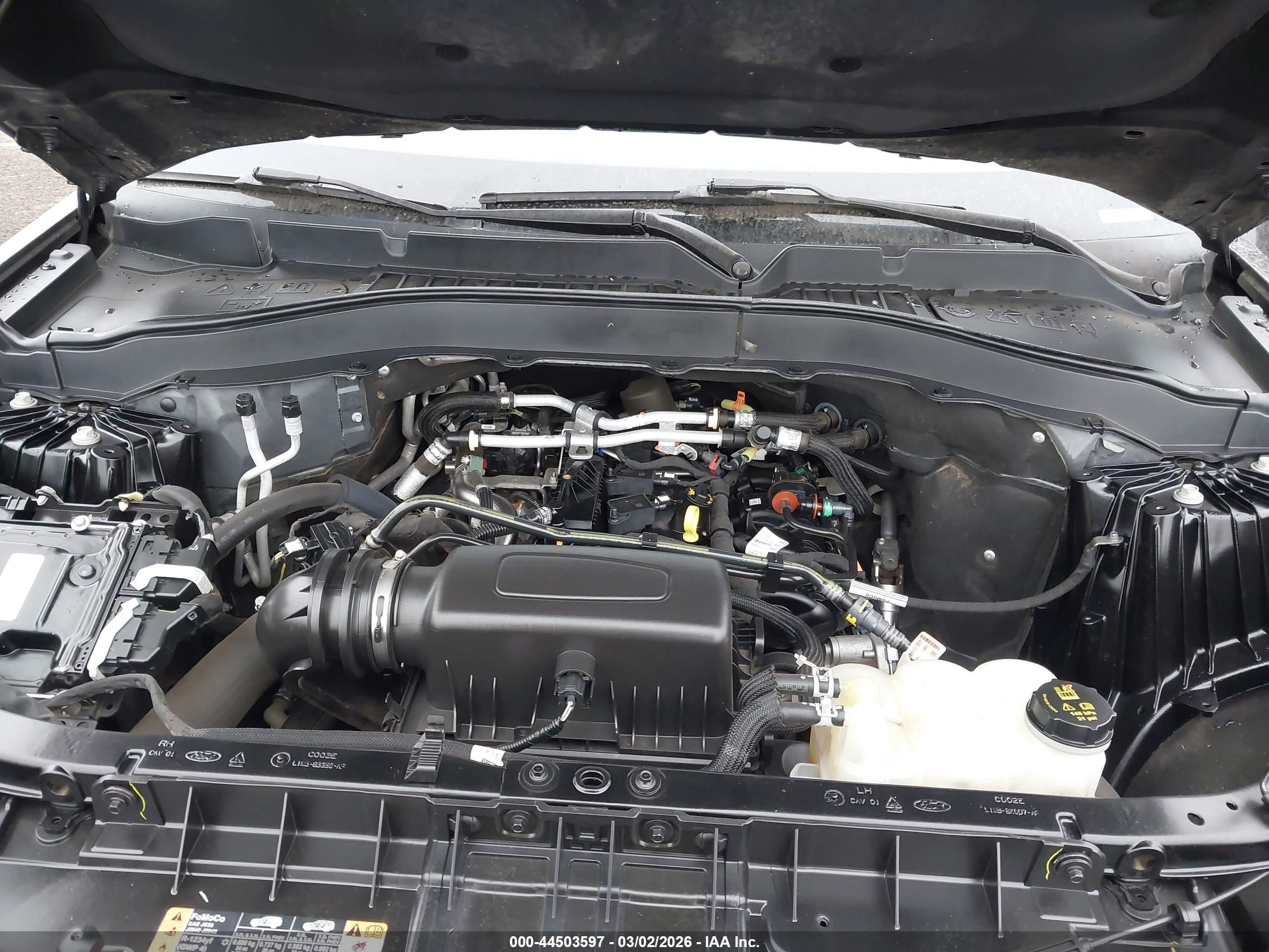 FORD EXPLORER image 10