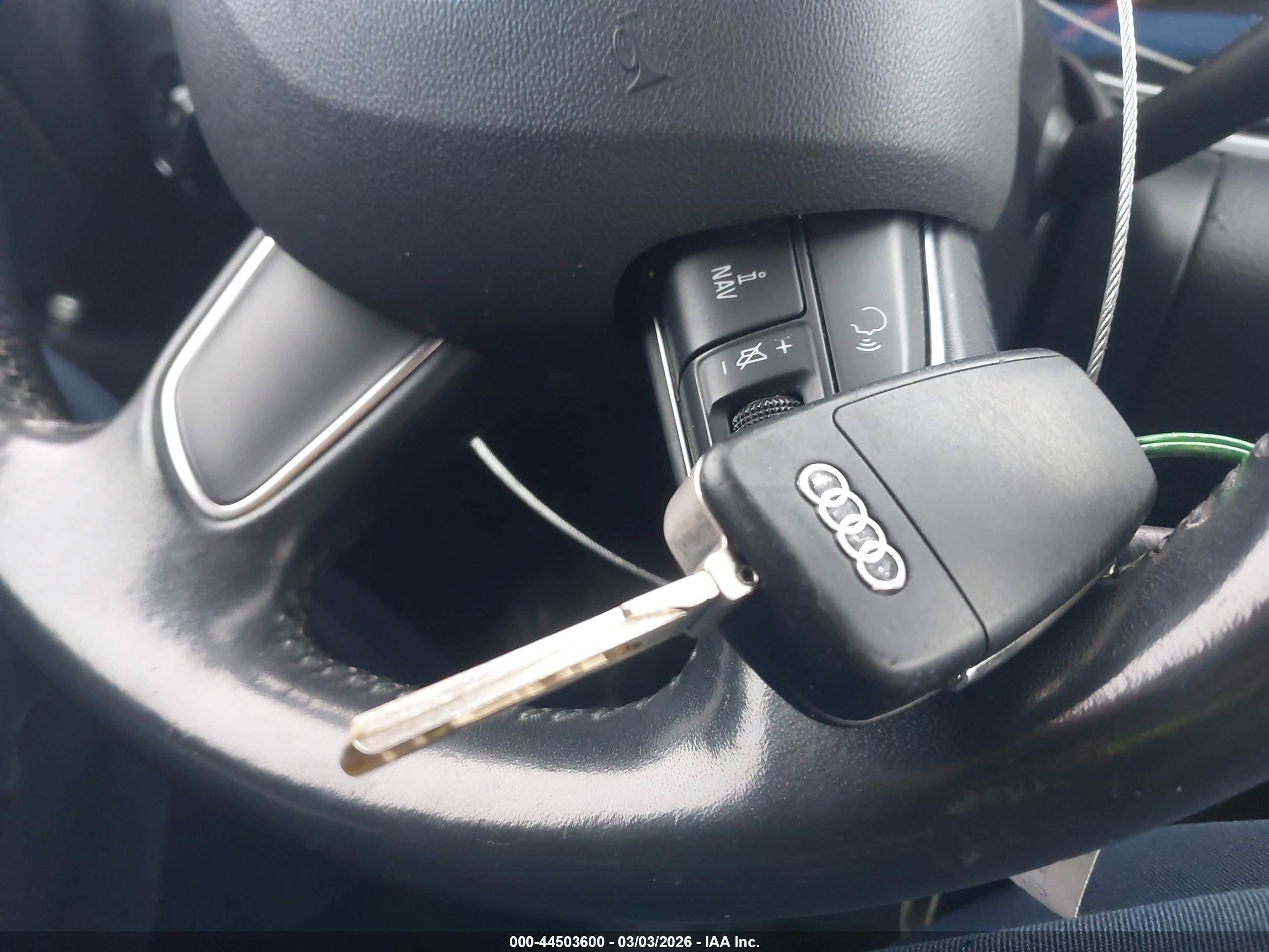 AUDI Q7 image 11