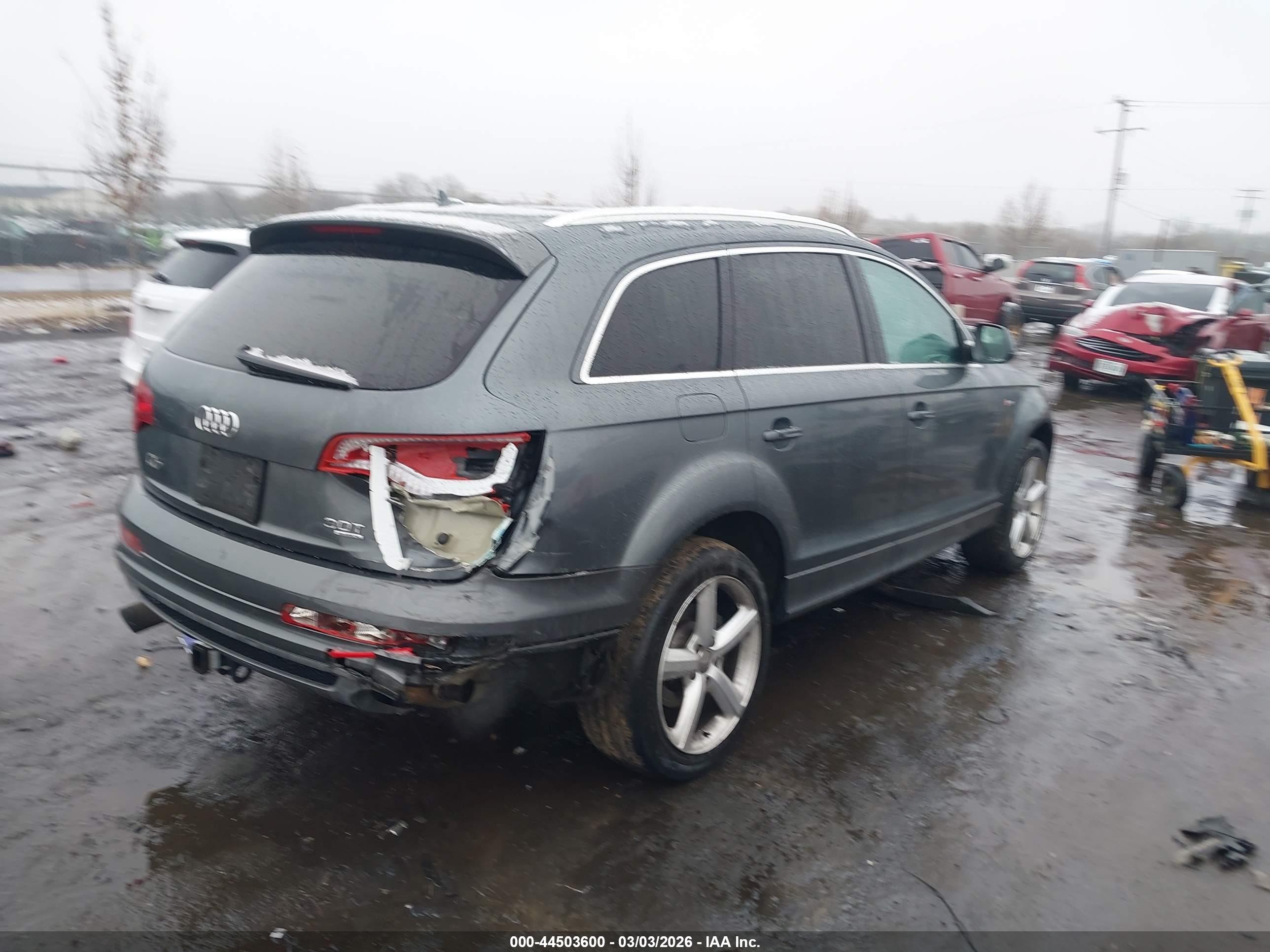AUDI Q7 image 4