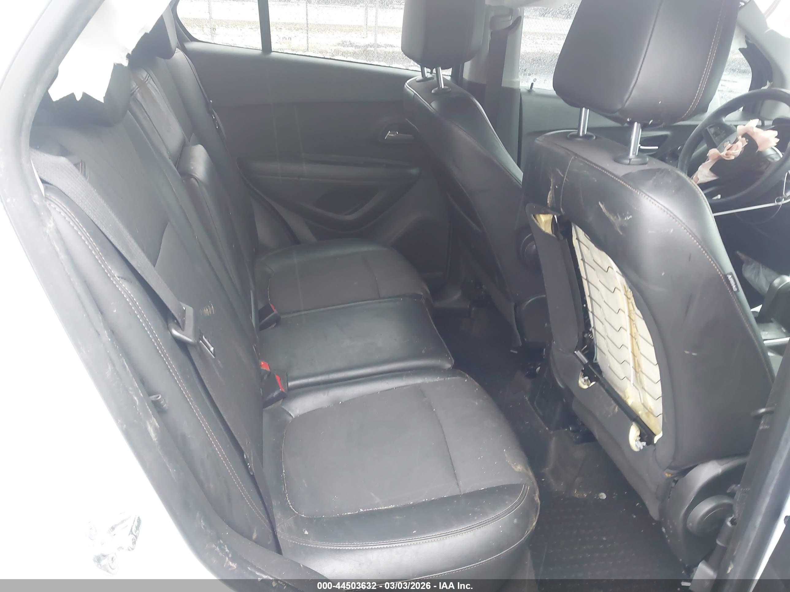 CHEVROLET TRAX image 8