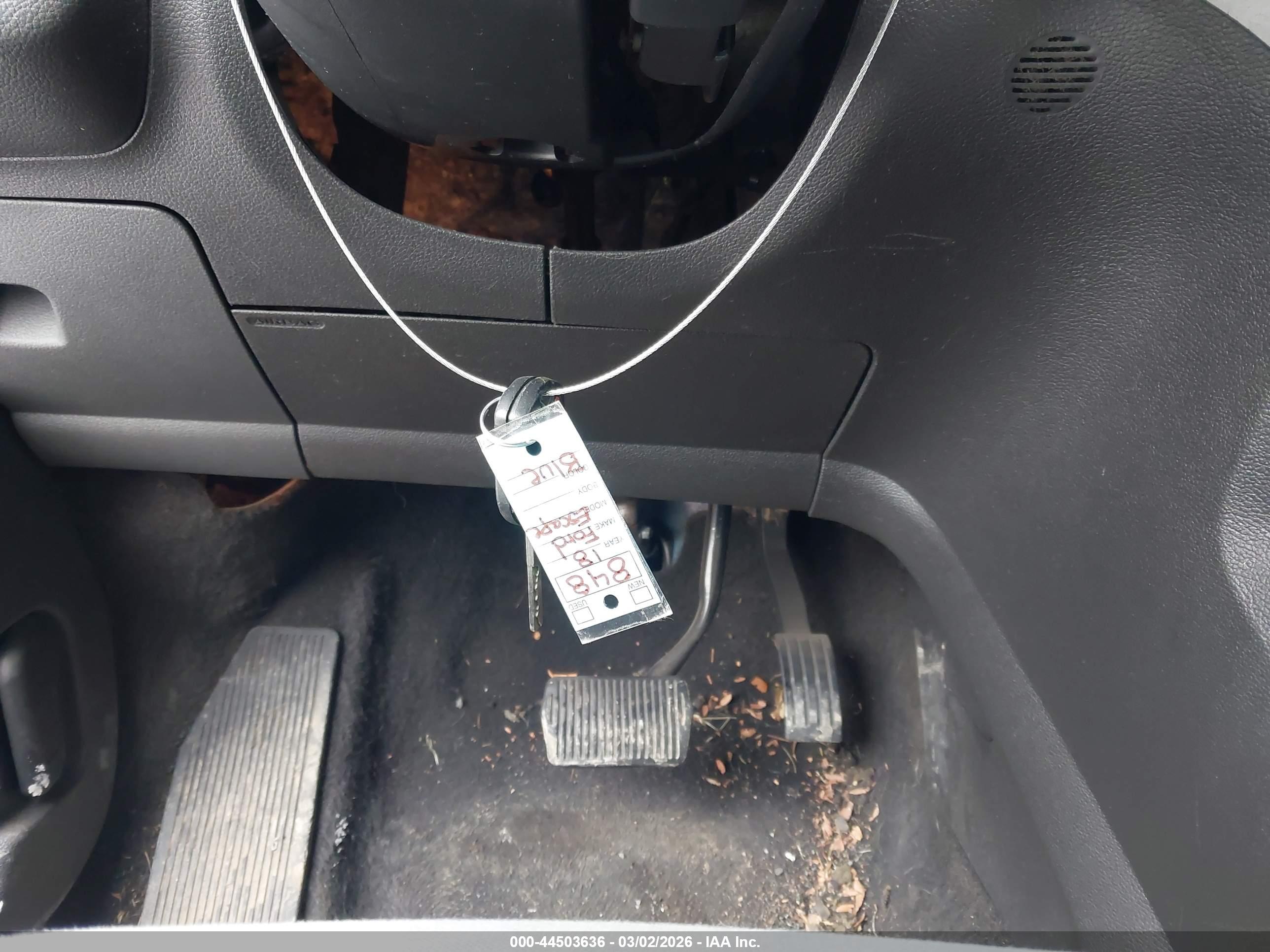 FORD ESCAPE image 11