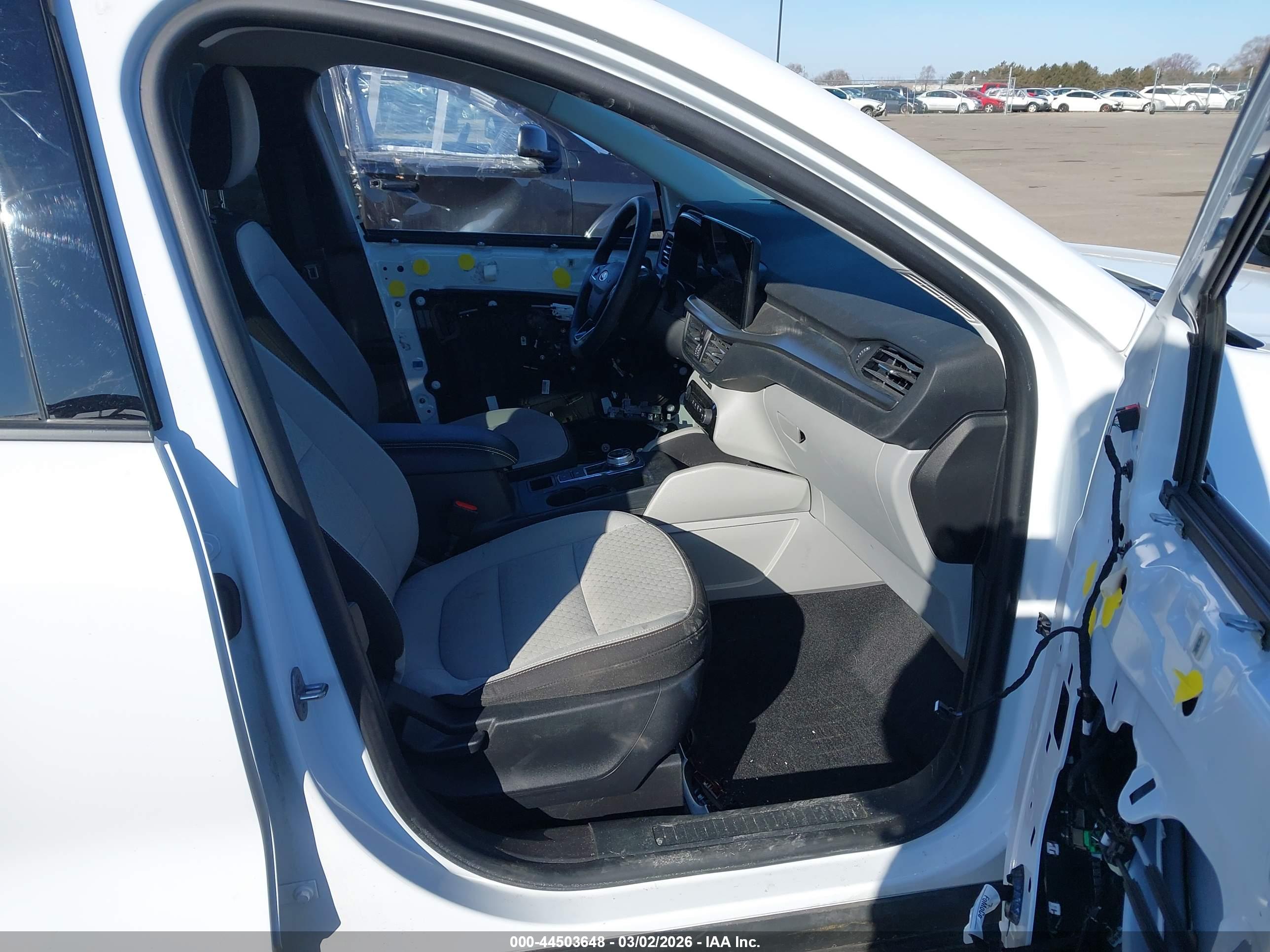 FORD ESCAPE image 5