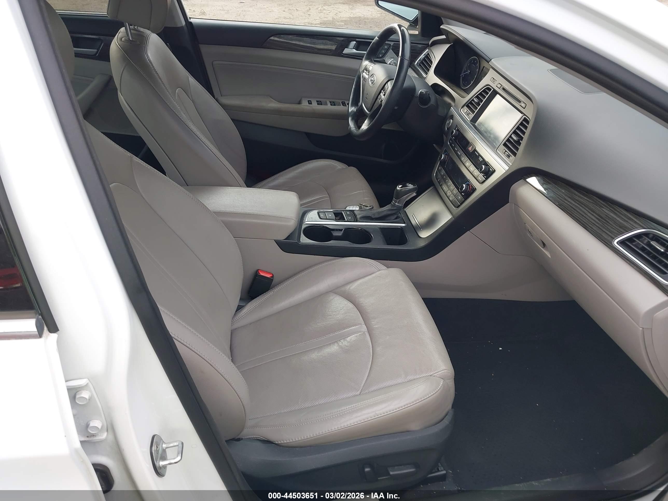 HYUNDAI SONATA image 5