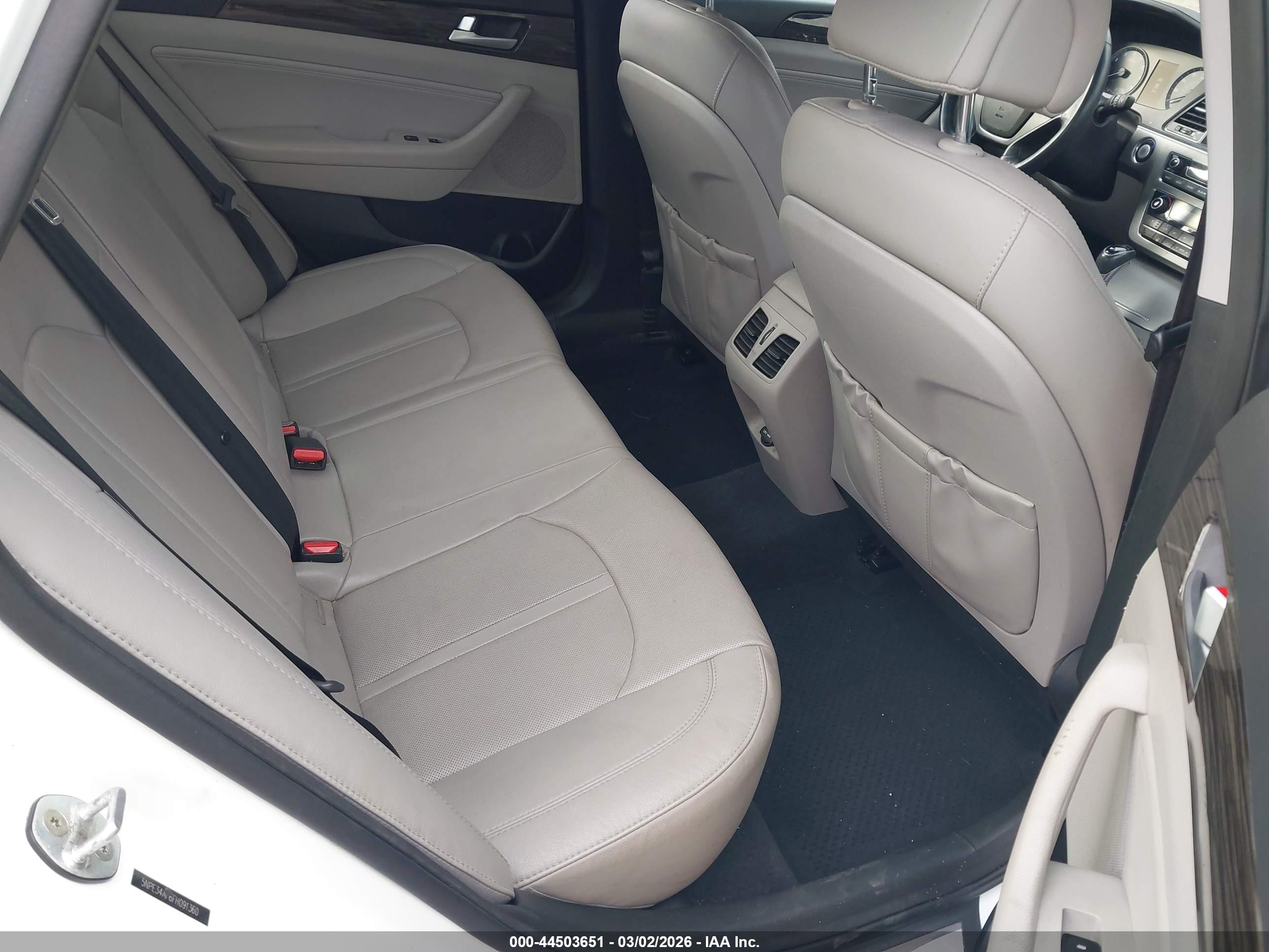 HYUNDAI SONATA image 8