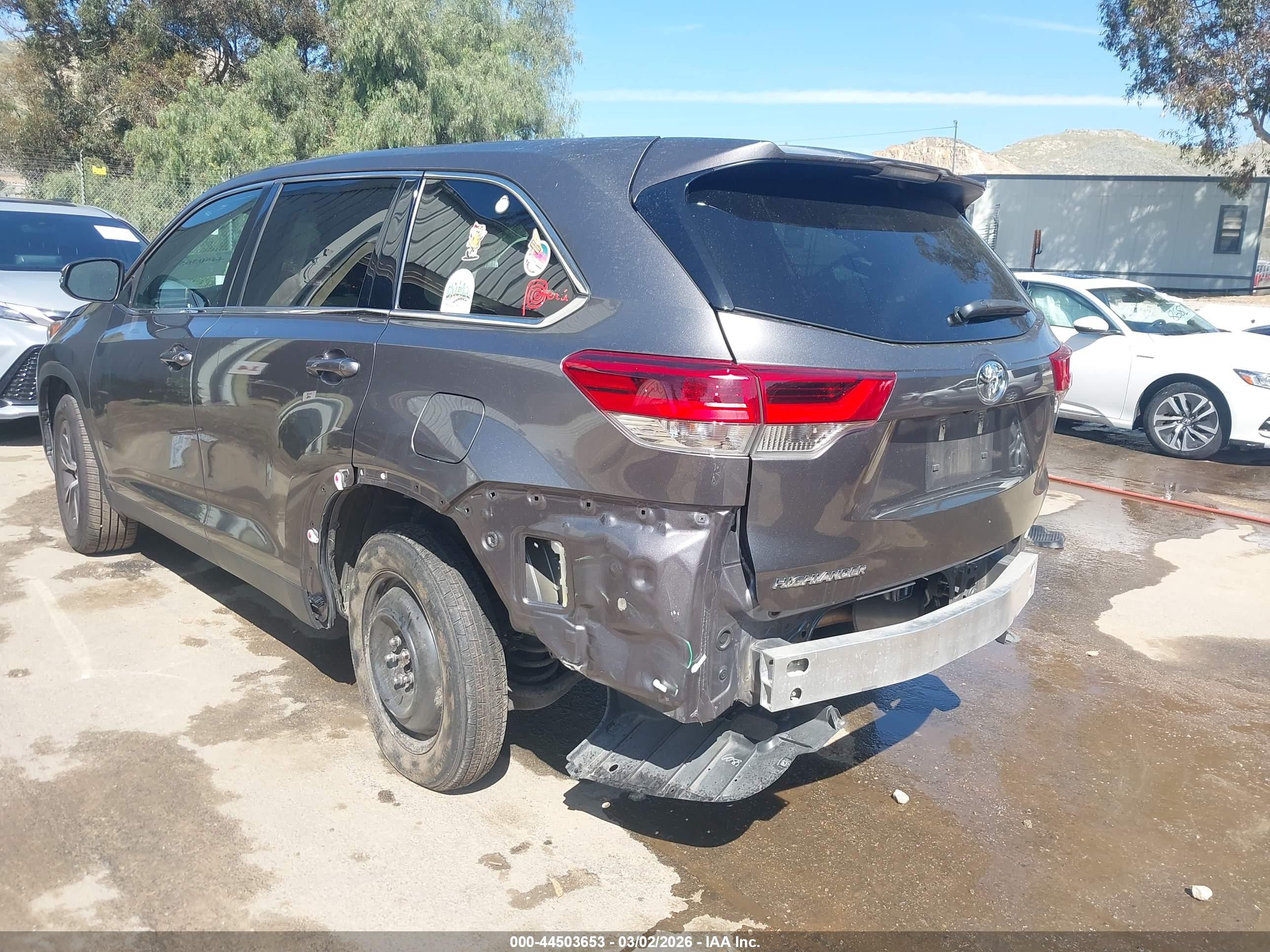 TOYOTA HIGHLANDER image 3