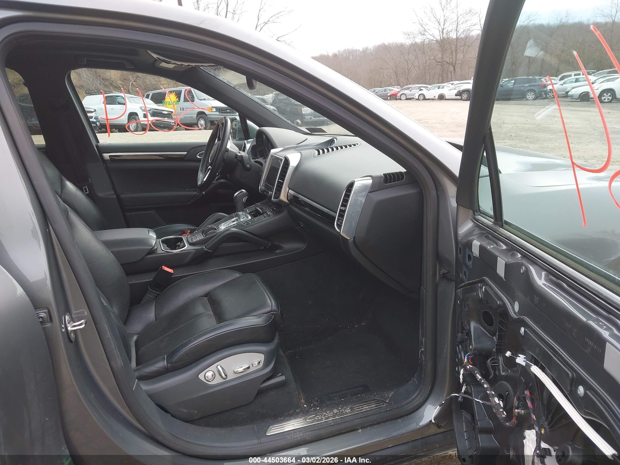 PORSCHE CAYENNE image 5