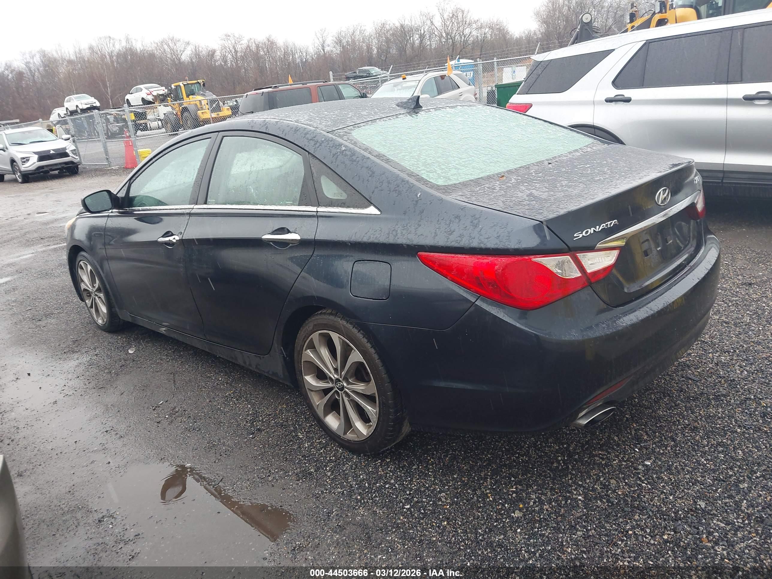HYUNDAI SONATA image 3