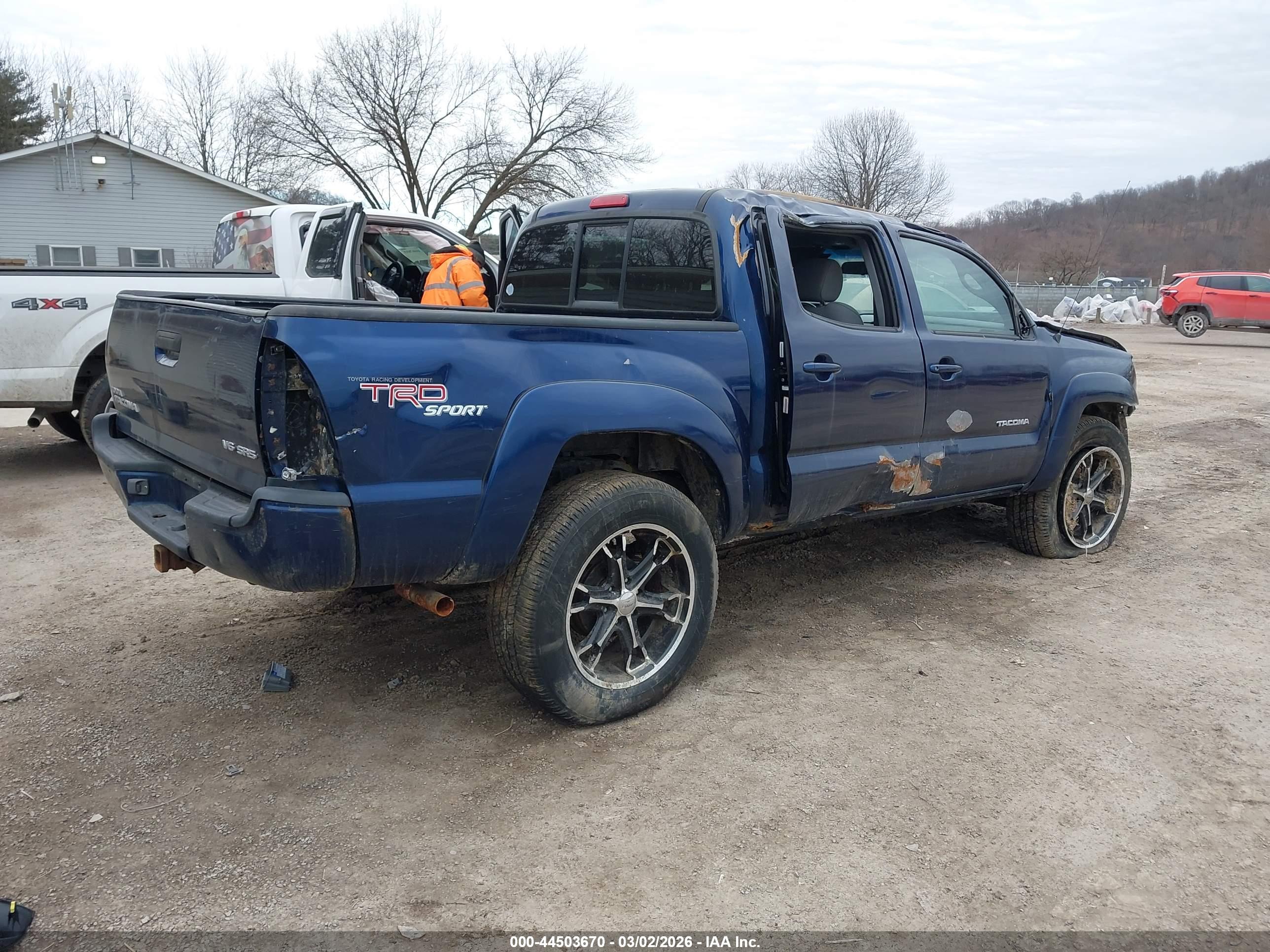 TOYOTA TACOMA image 4