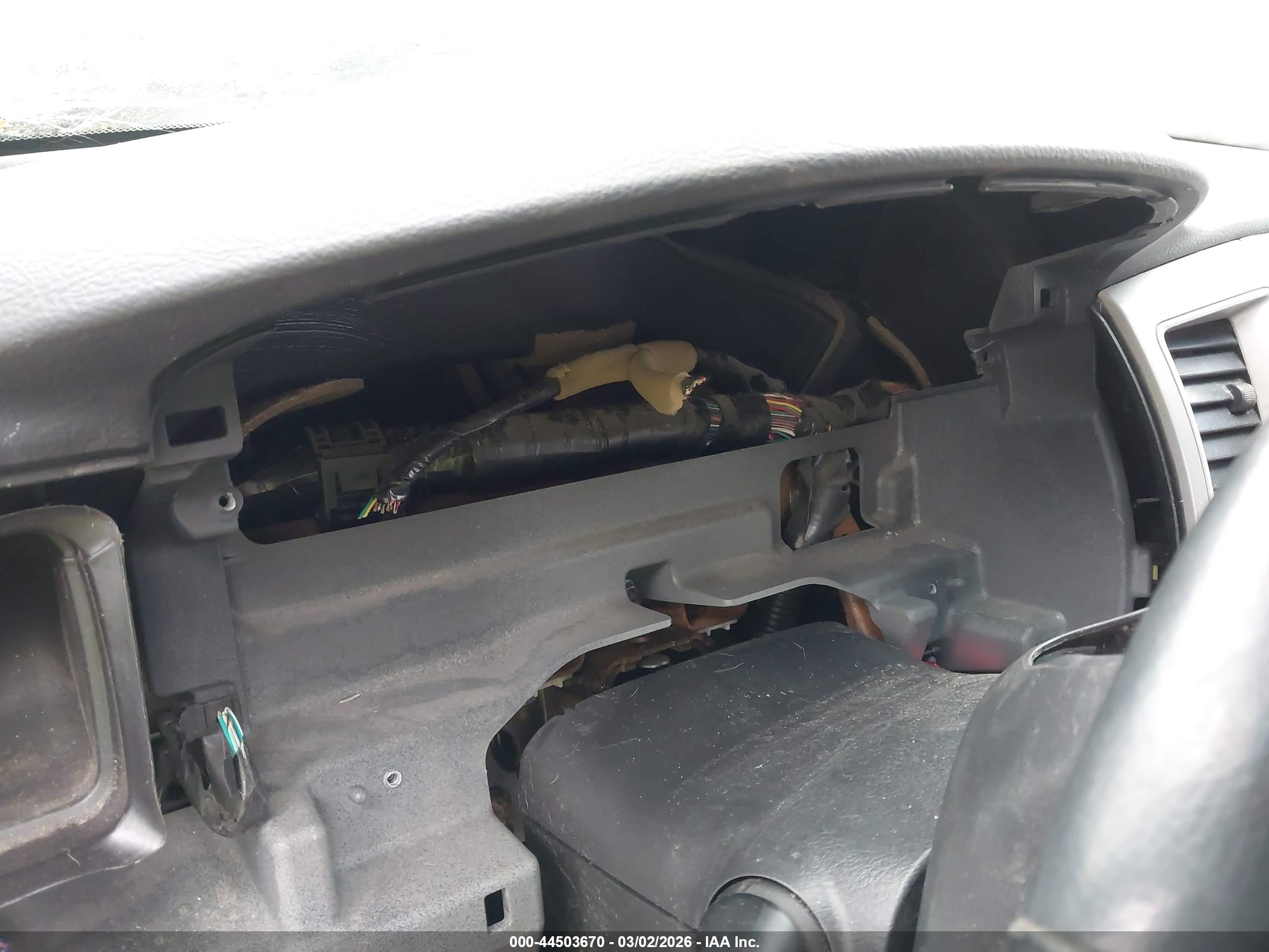 TOYOTA TACOMA image 7