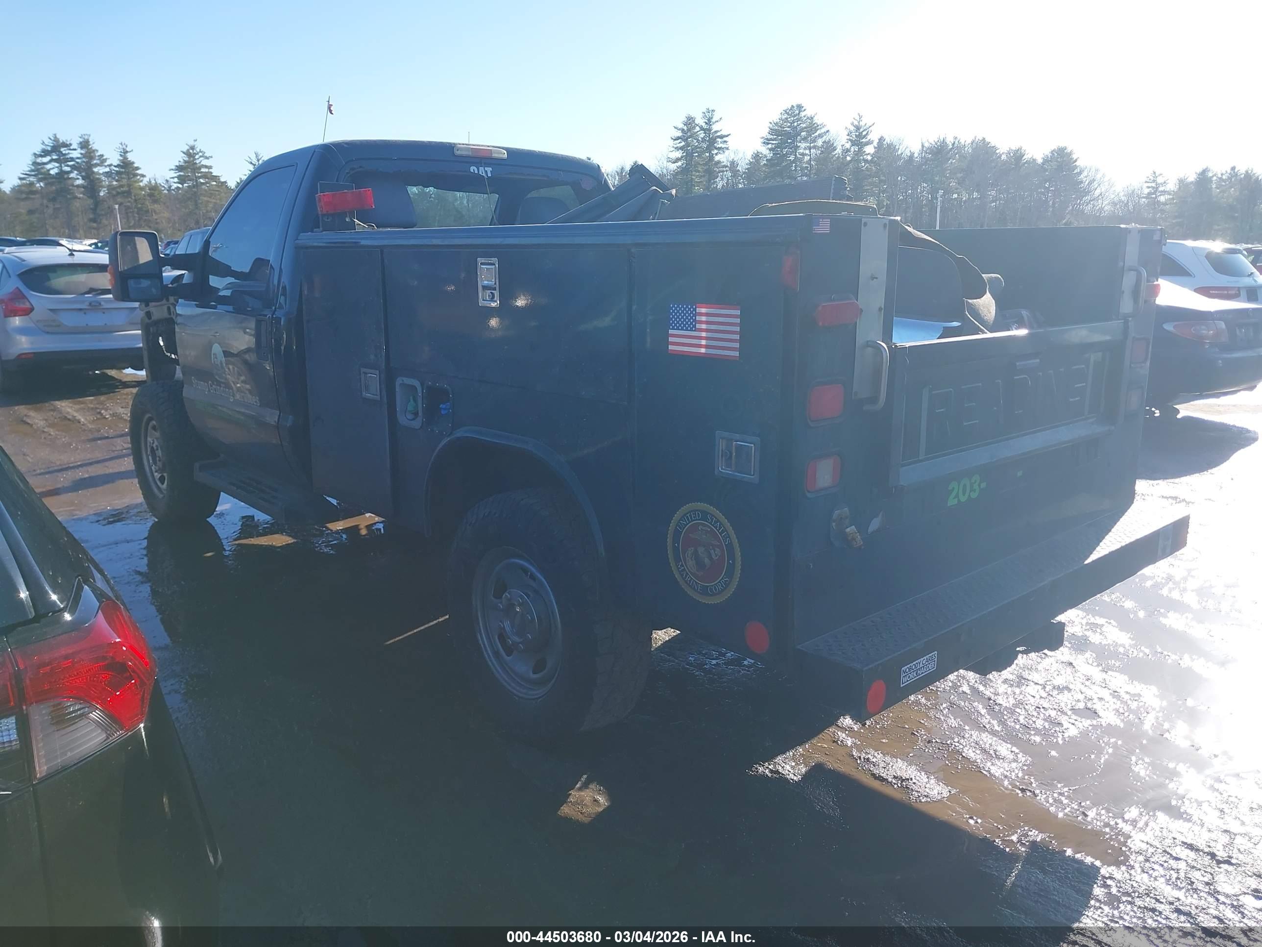 FORD F-350 image 3