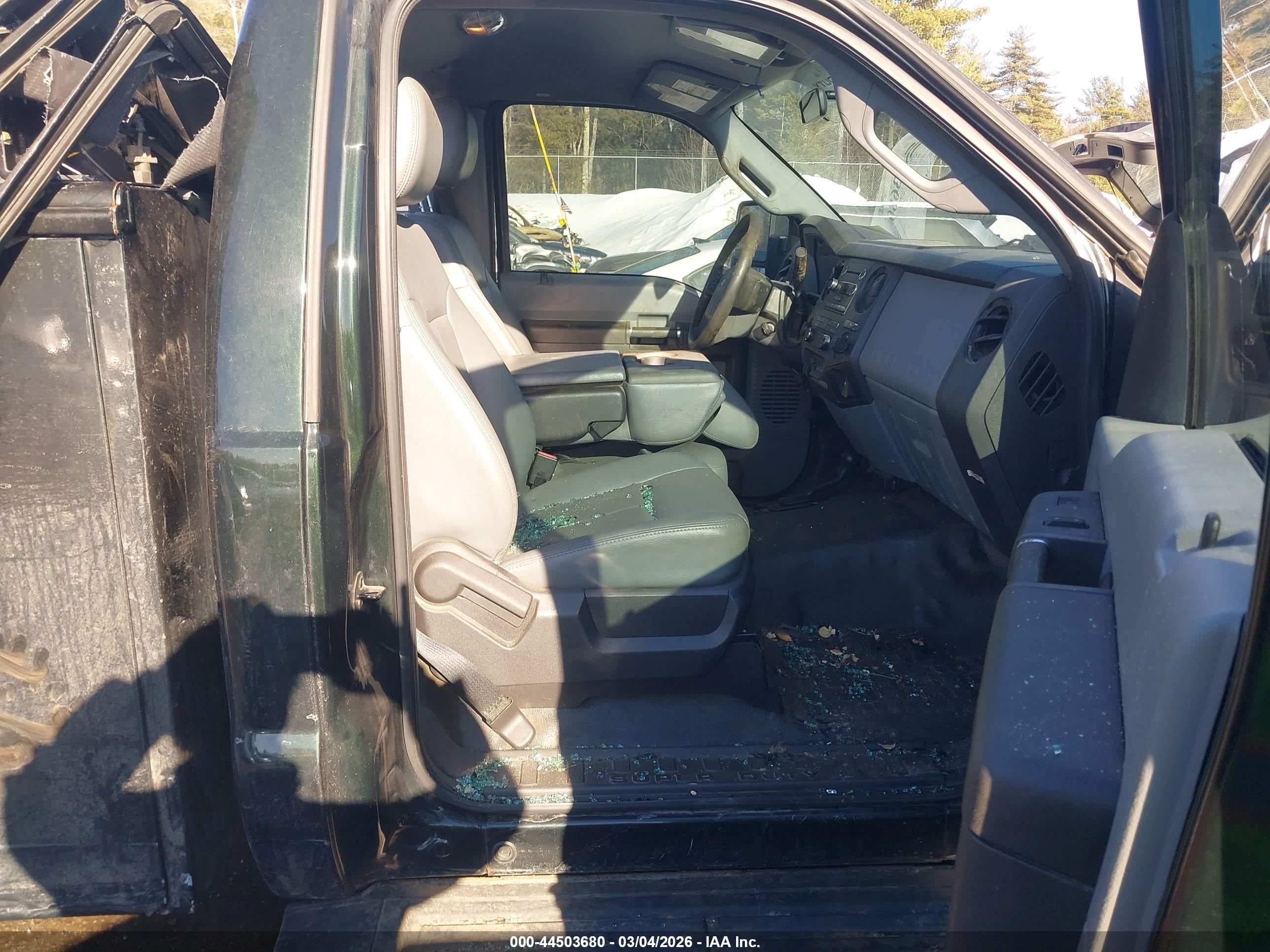 FORD F-350 image 8