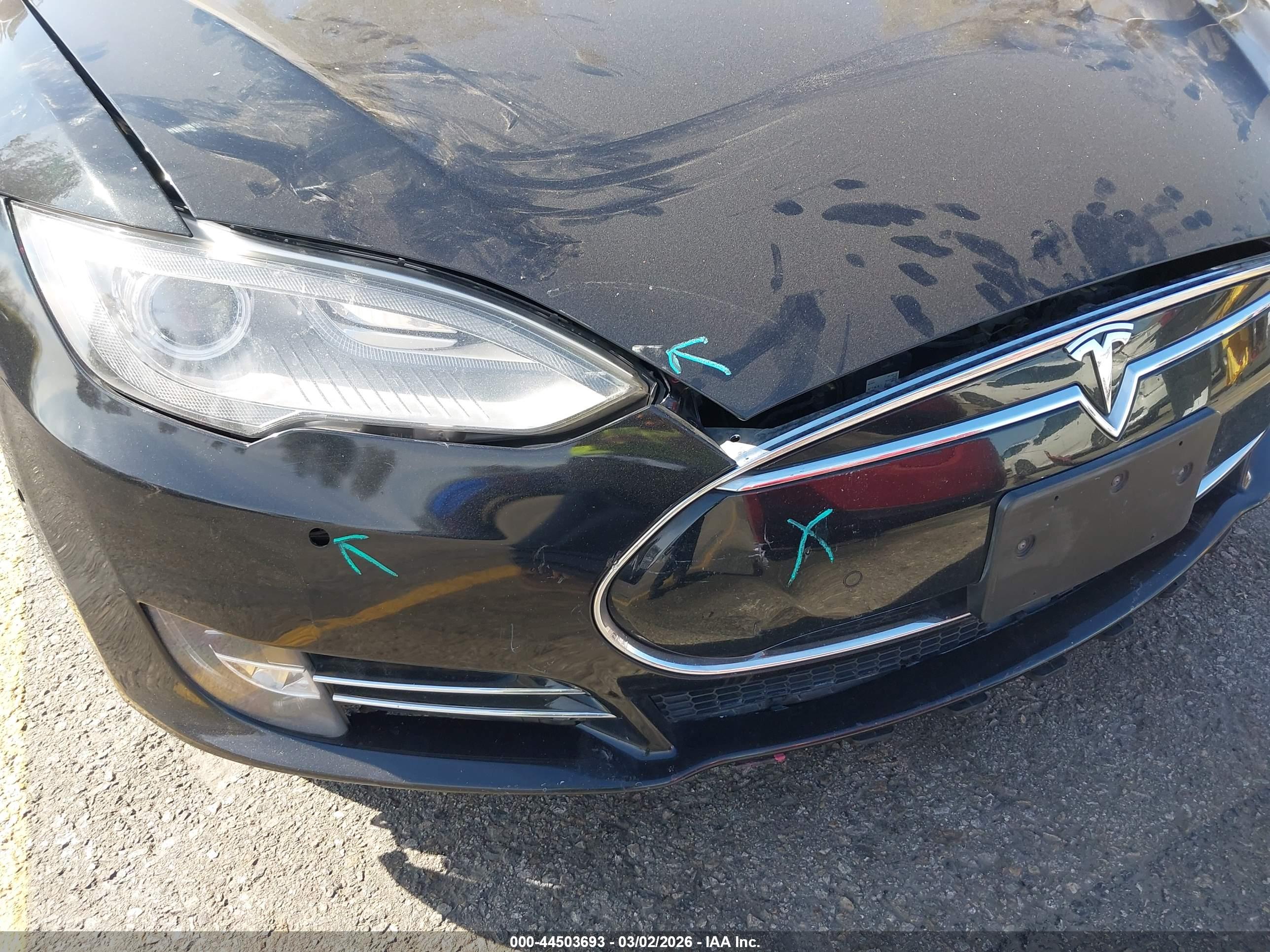 TESLA MODEL image 6