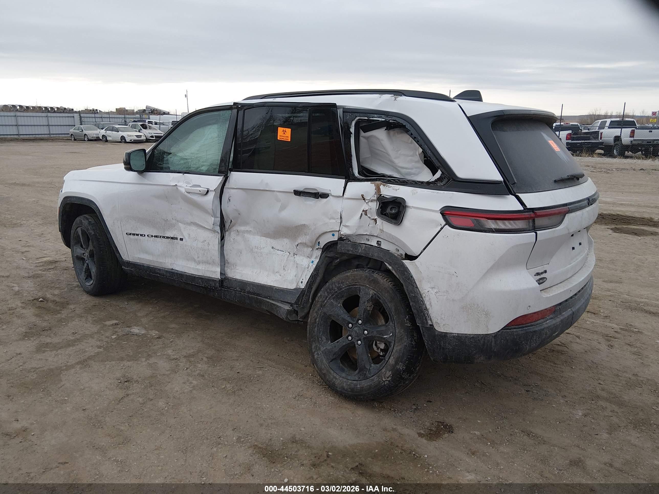 JEEP GRAND image 3