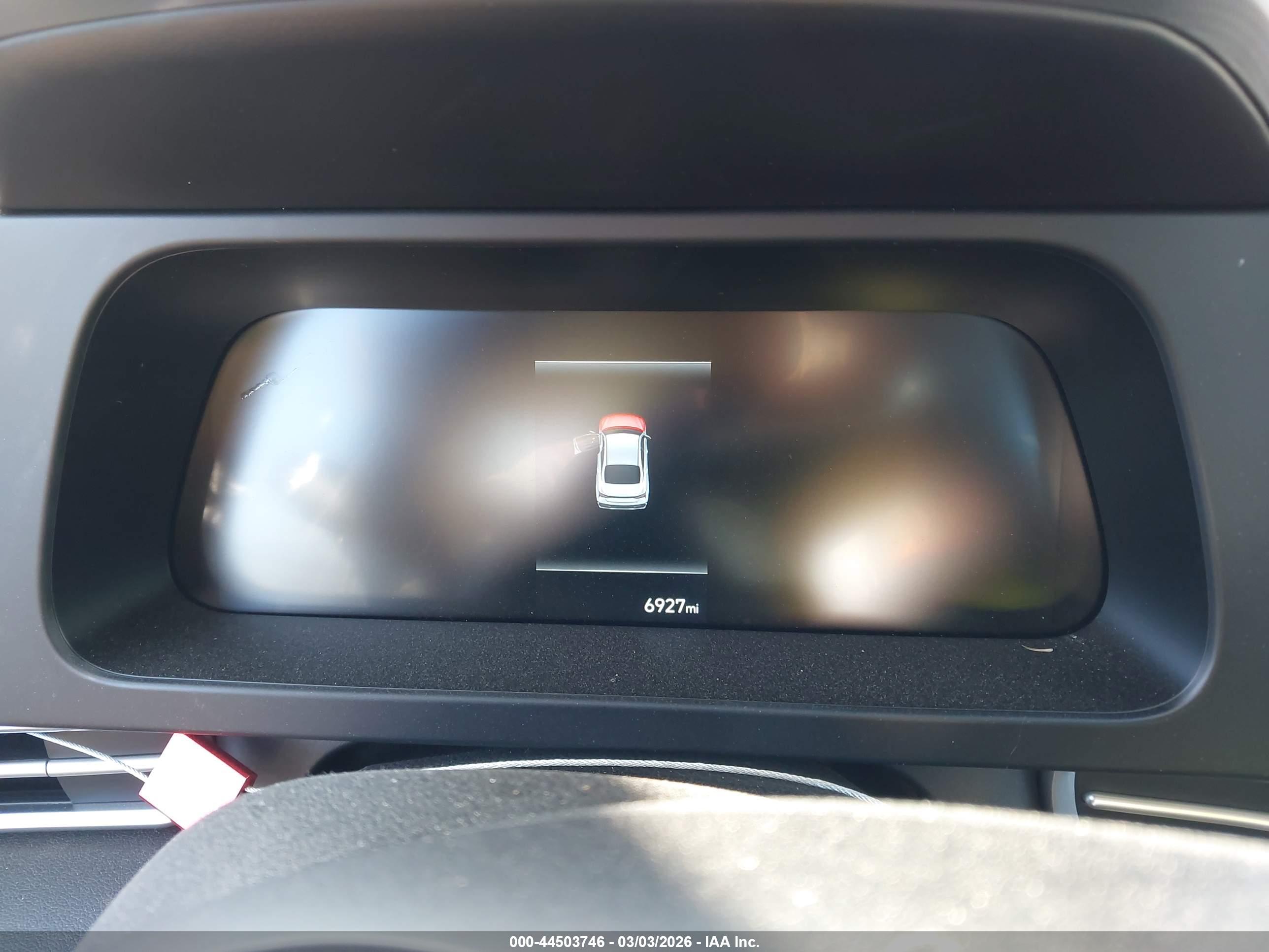HYUNDAI ELANTRA image 7