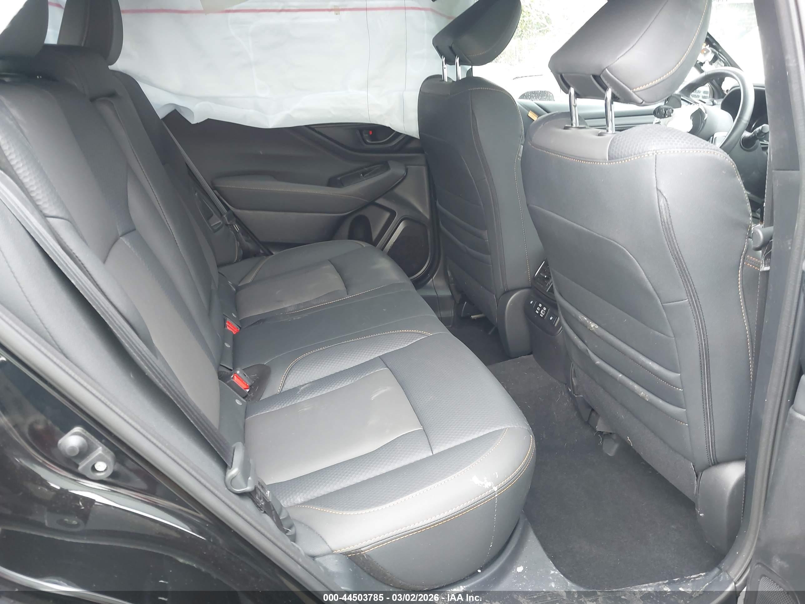 SUBARU OUTBACK image 8