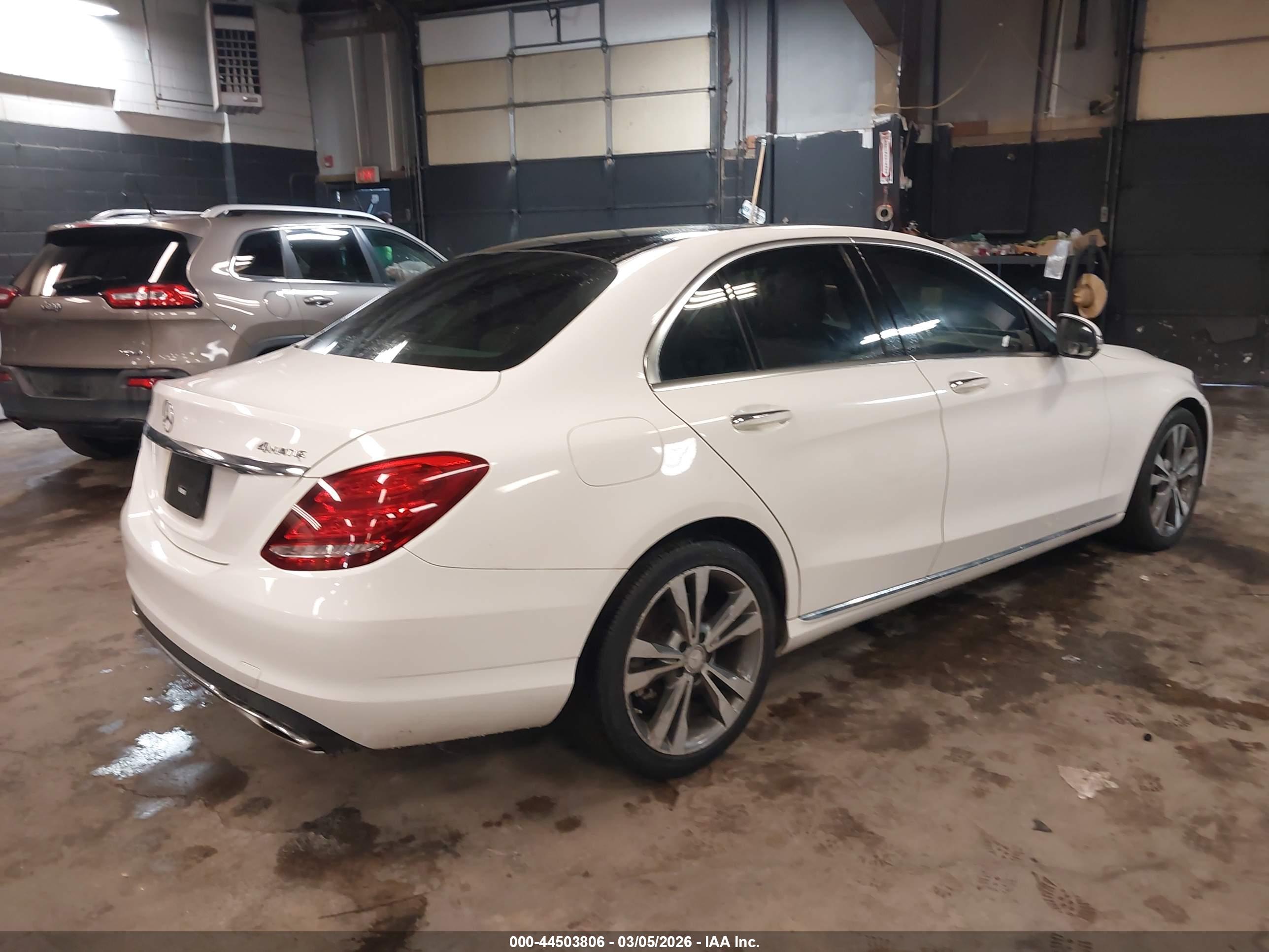 MERCEDES-BENZ C image 4