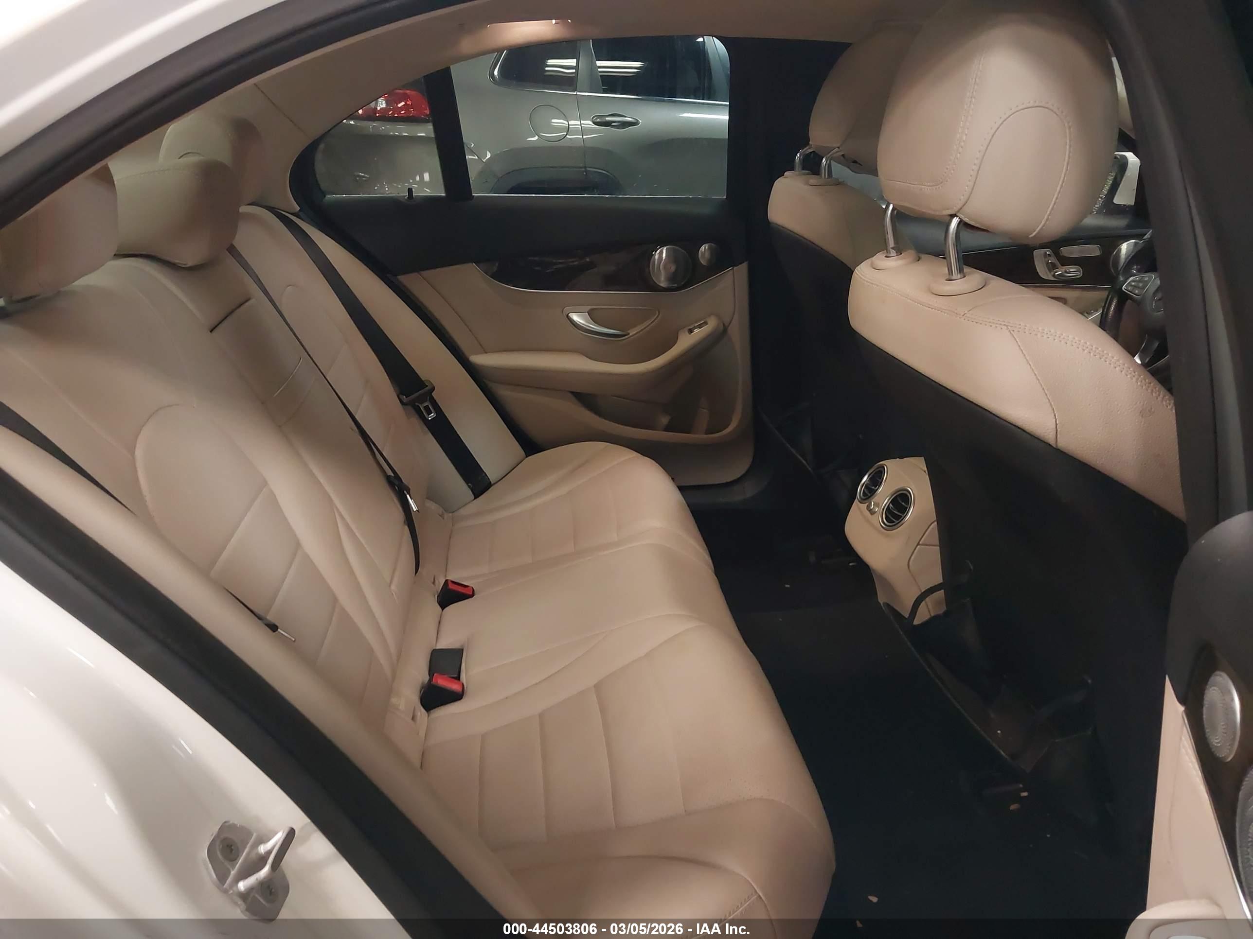 MERCEDES-BENZ C image 8
