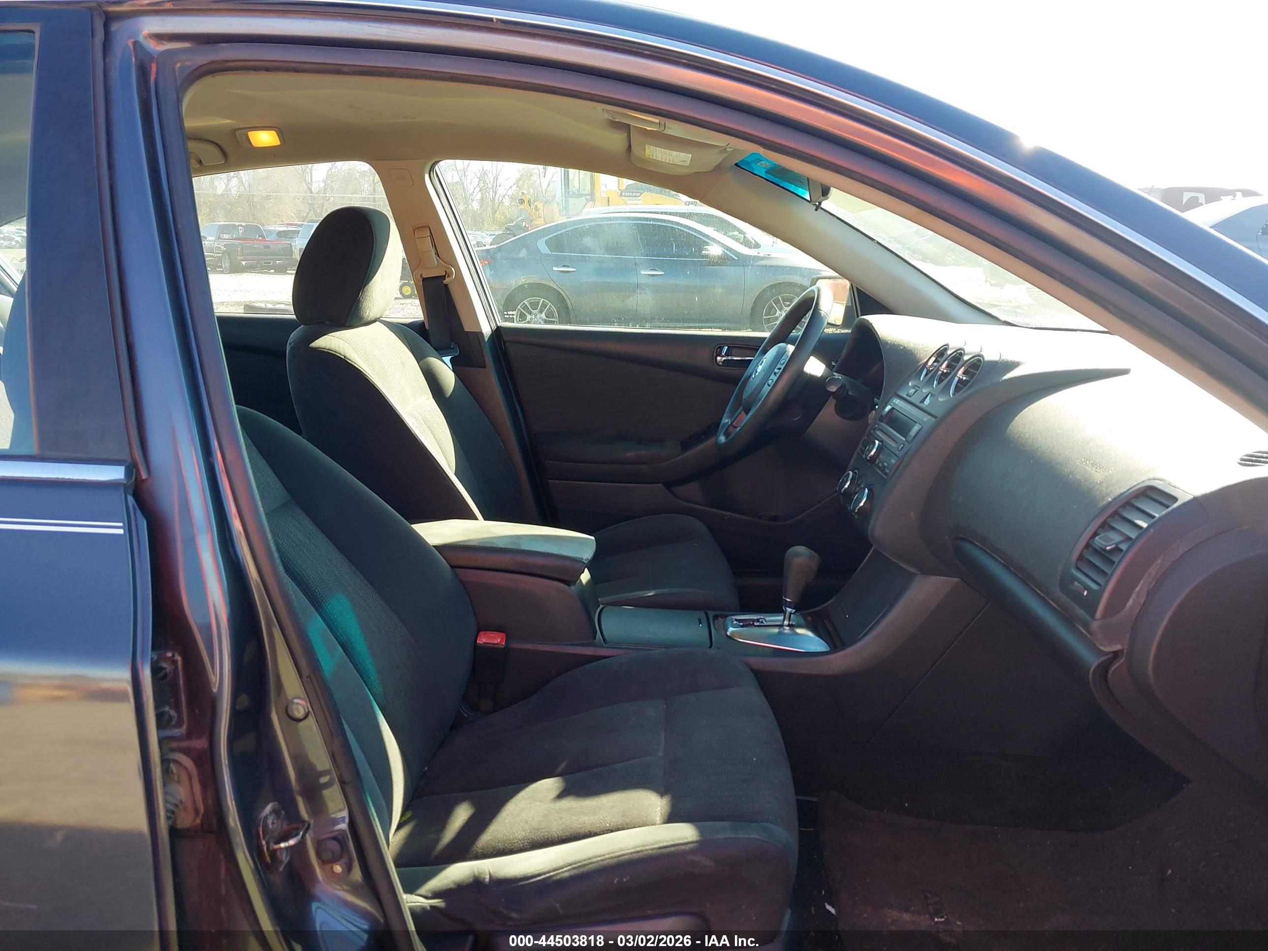 NISSAN ALTIMA image 5