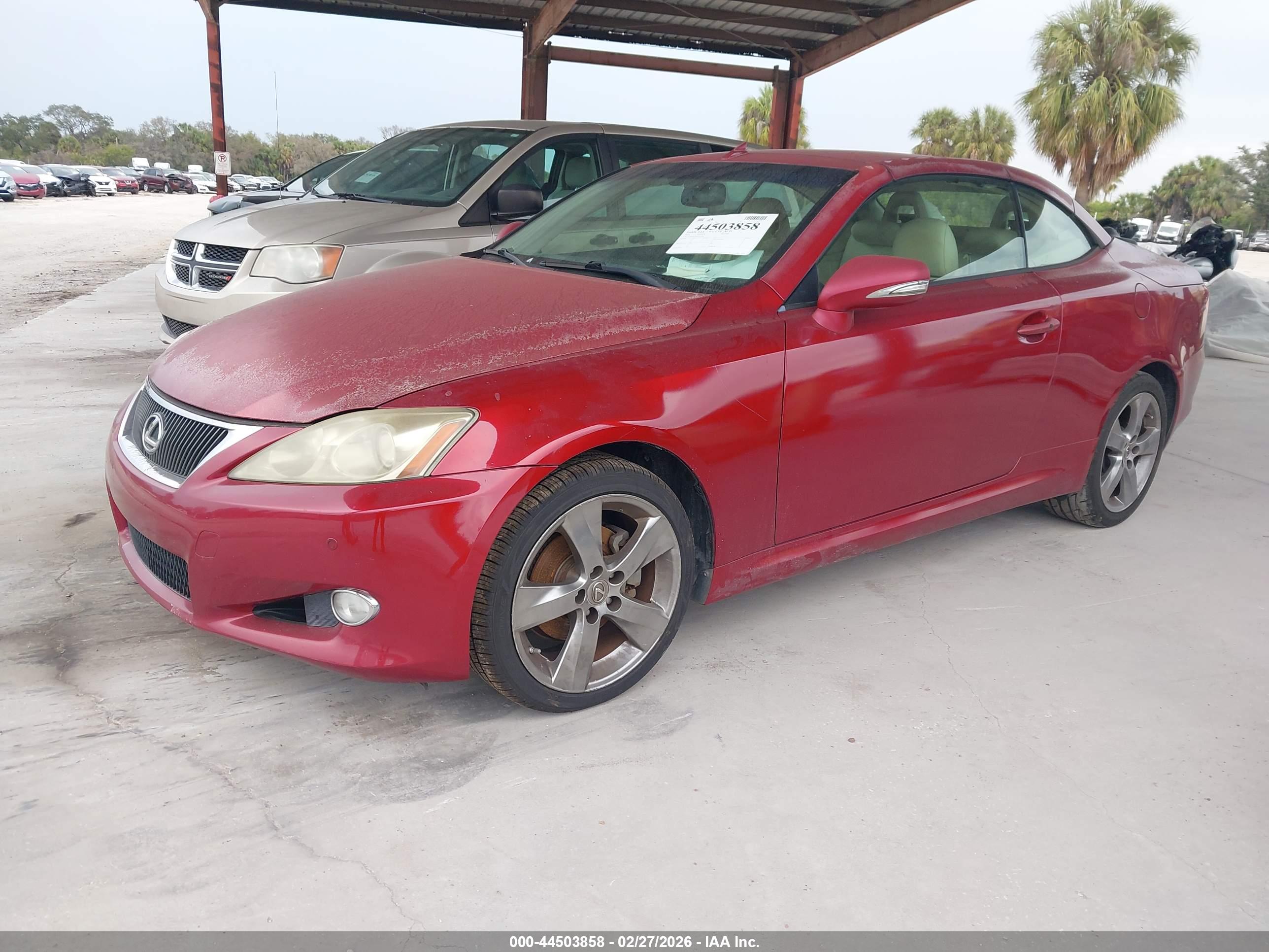 LEXUS IS image 2