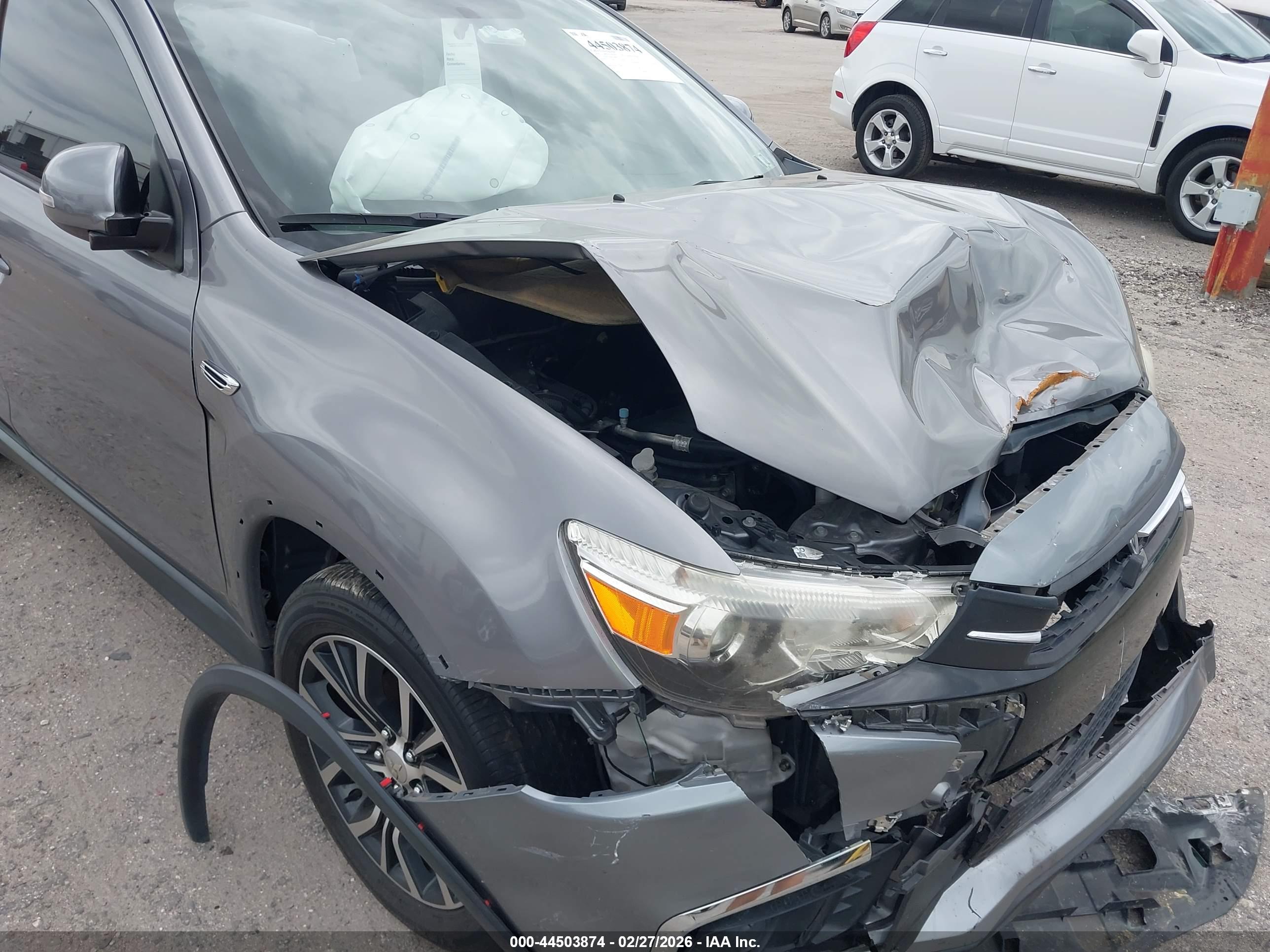 MITSUBISHI OUTLANDER image 6