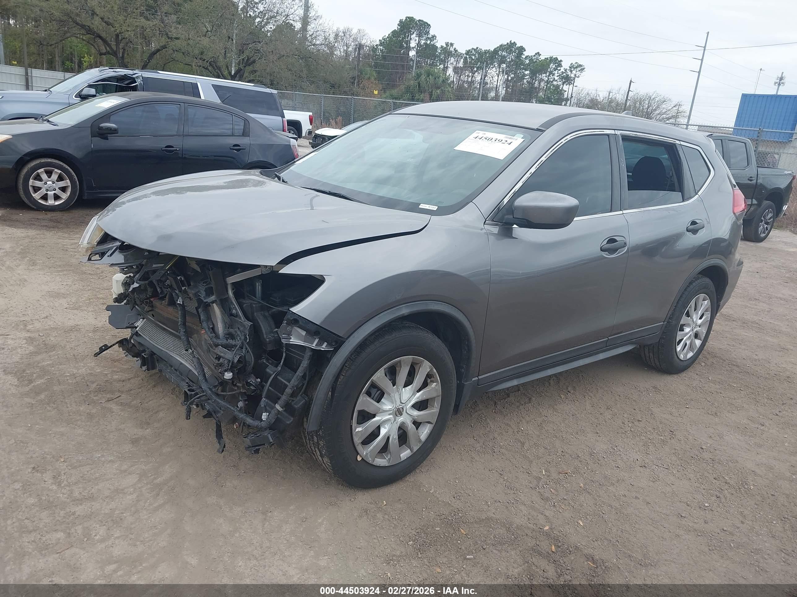 NISSAN ROGUE image 2