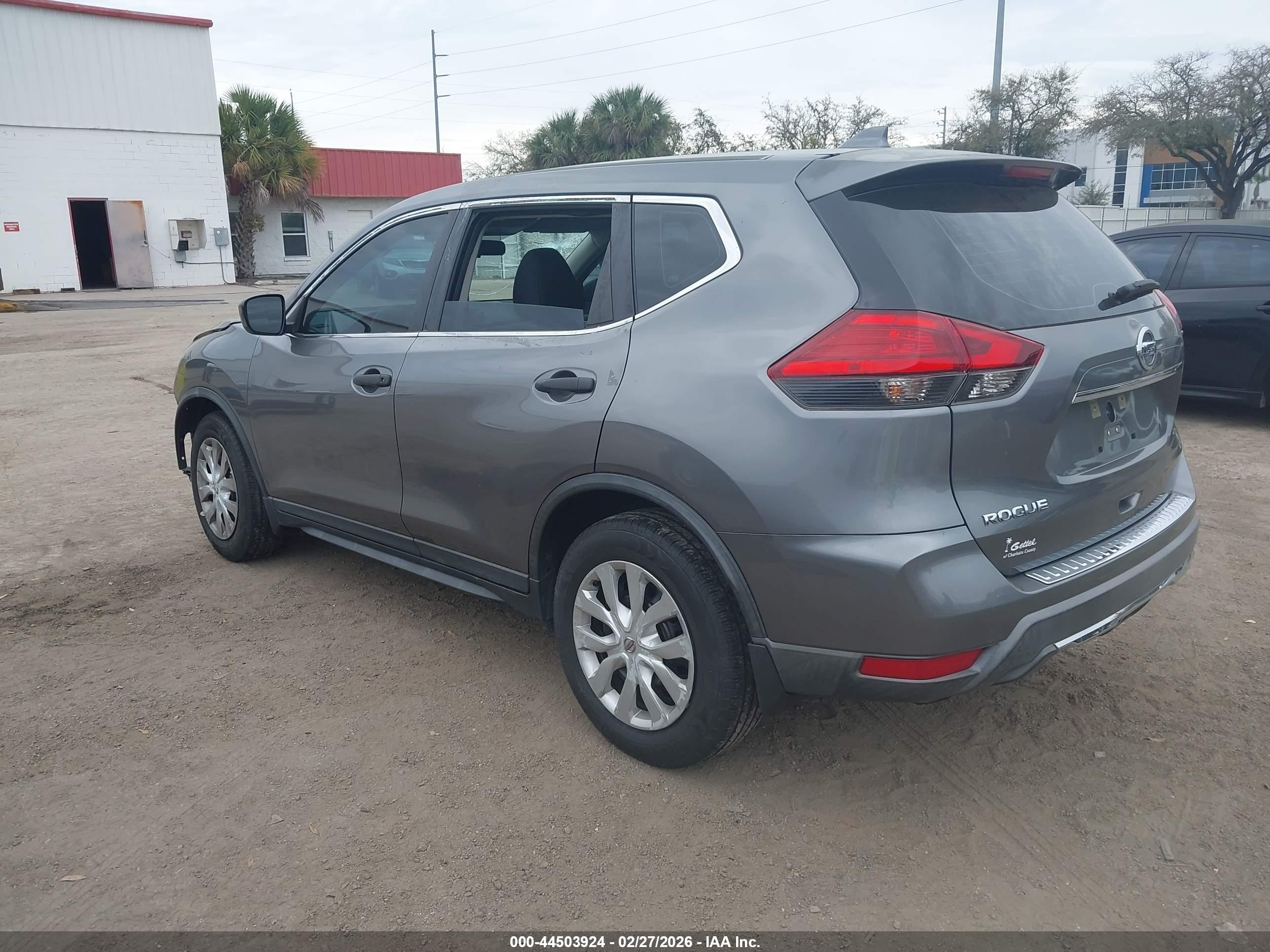 NISSAN ROGUE image 3