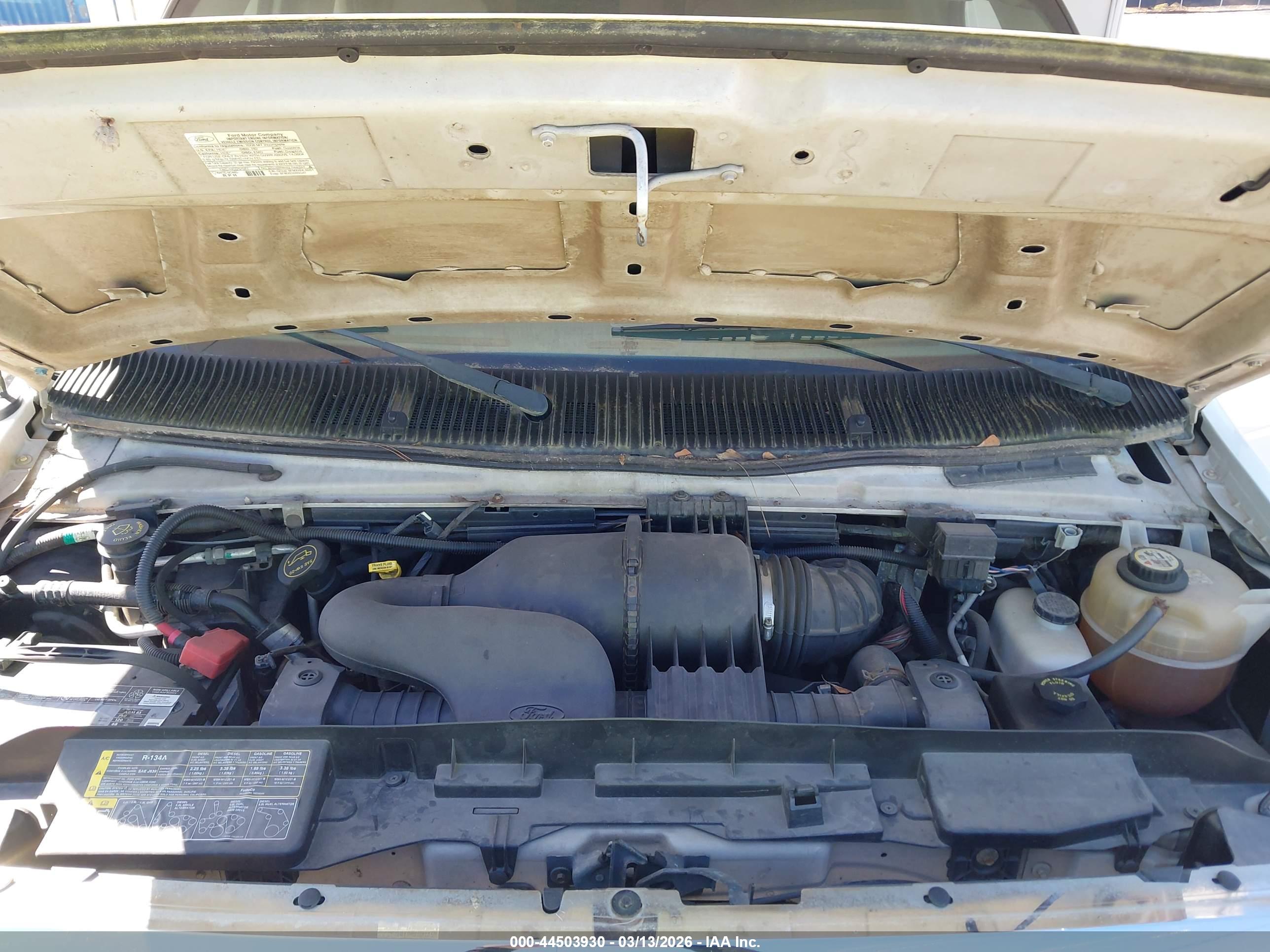 FORD E-450 image 10