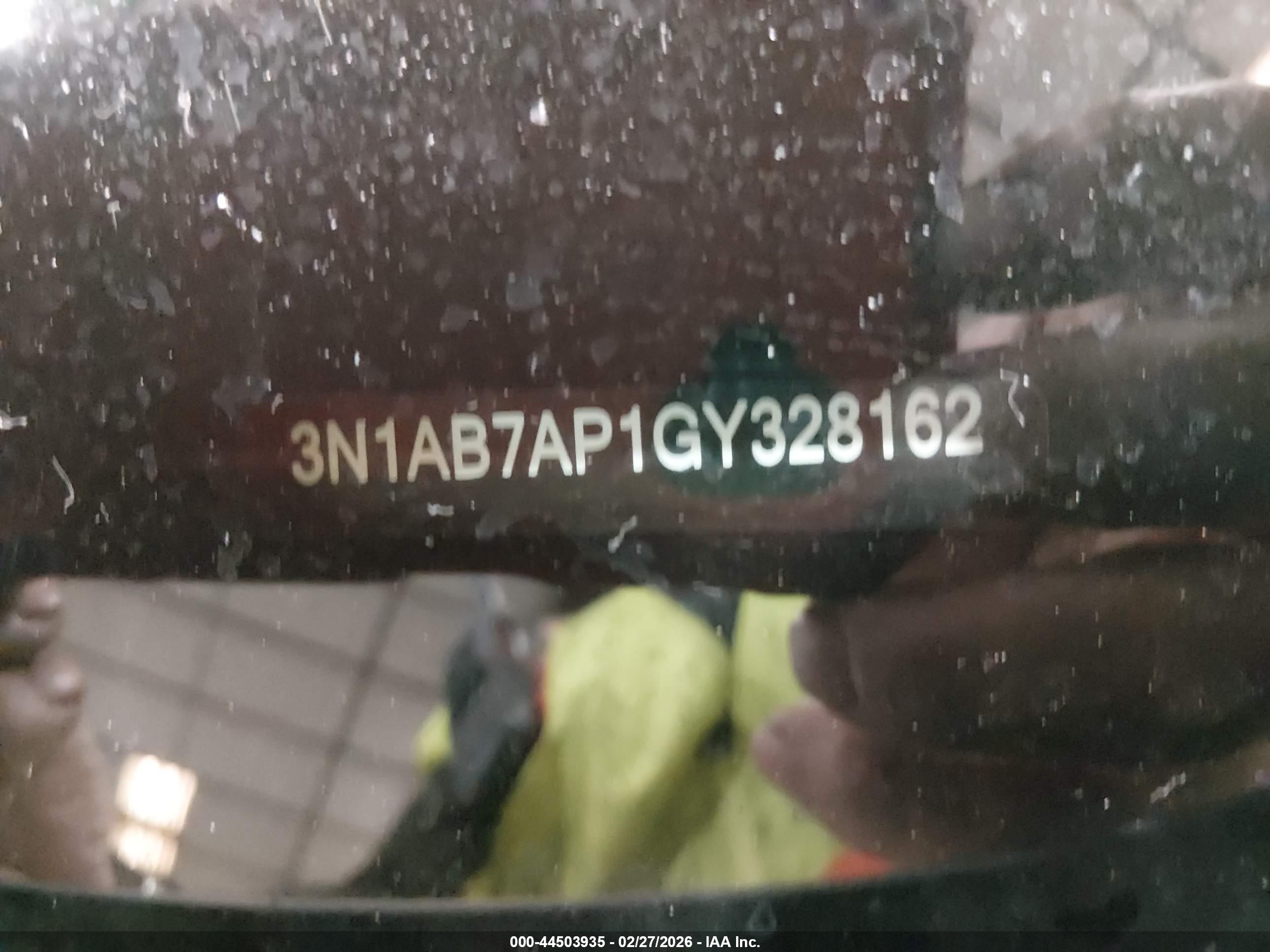 NISSAN SENTRA image 9
