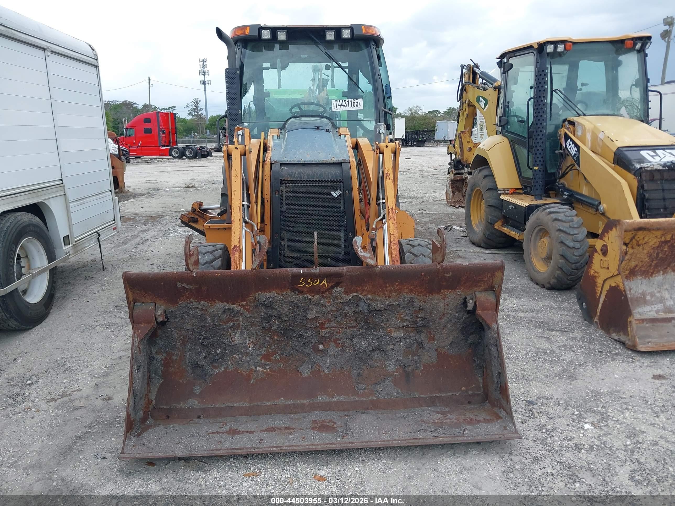 CASE 580 image 6