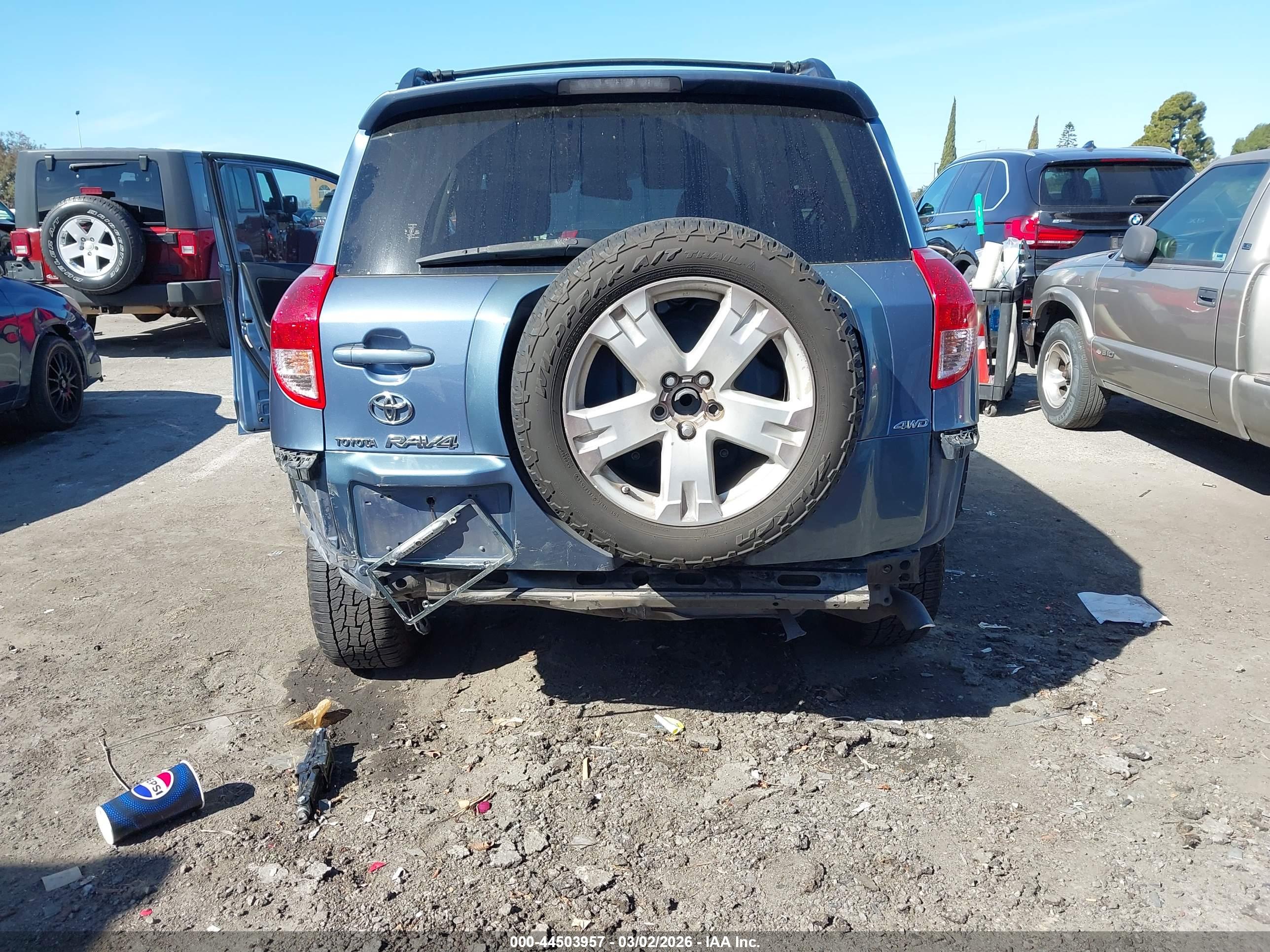 TOYOTA RAV4 image 6