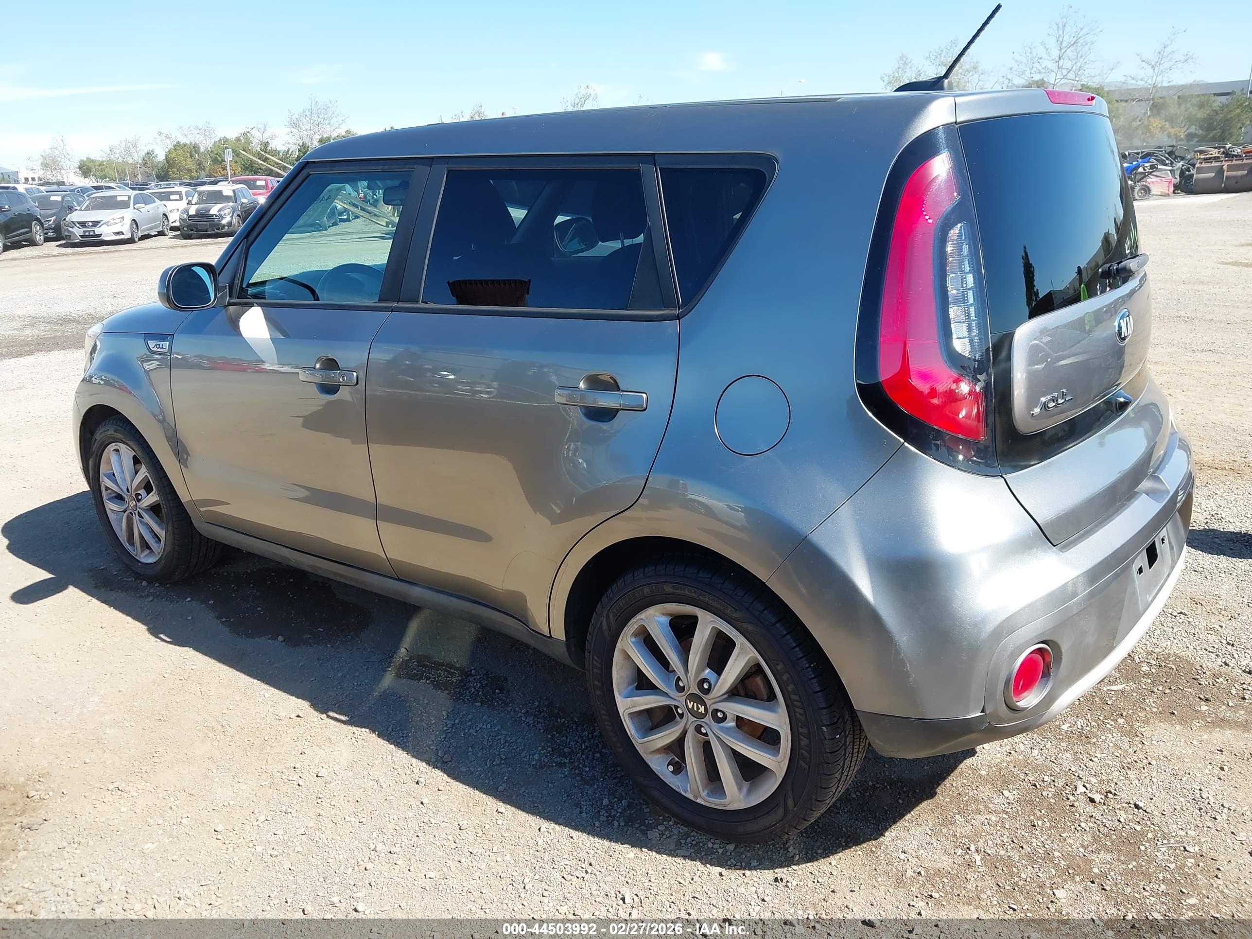 KIA SOUL image 3