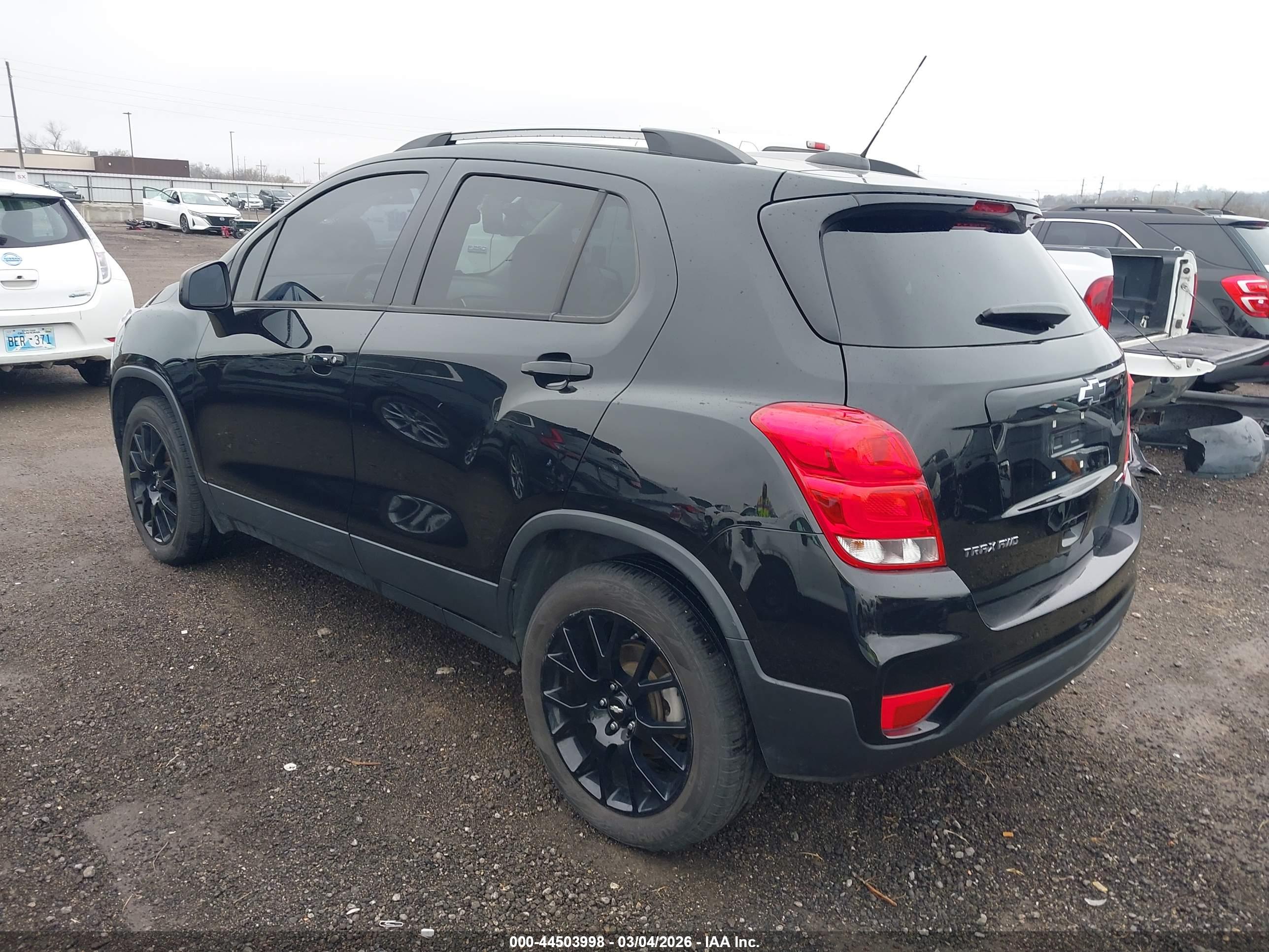 CHEVROLET TRAX image 3