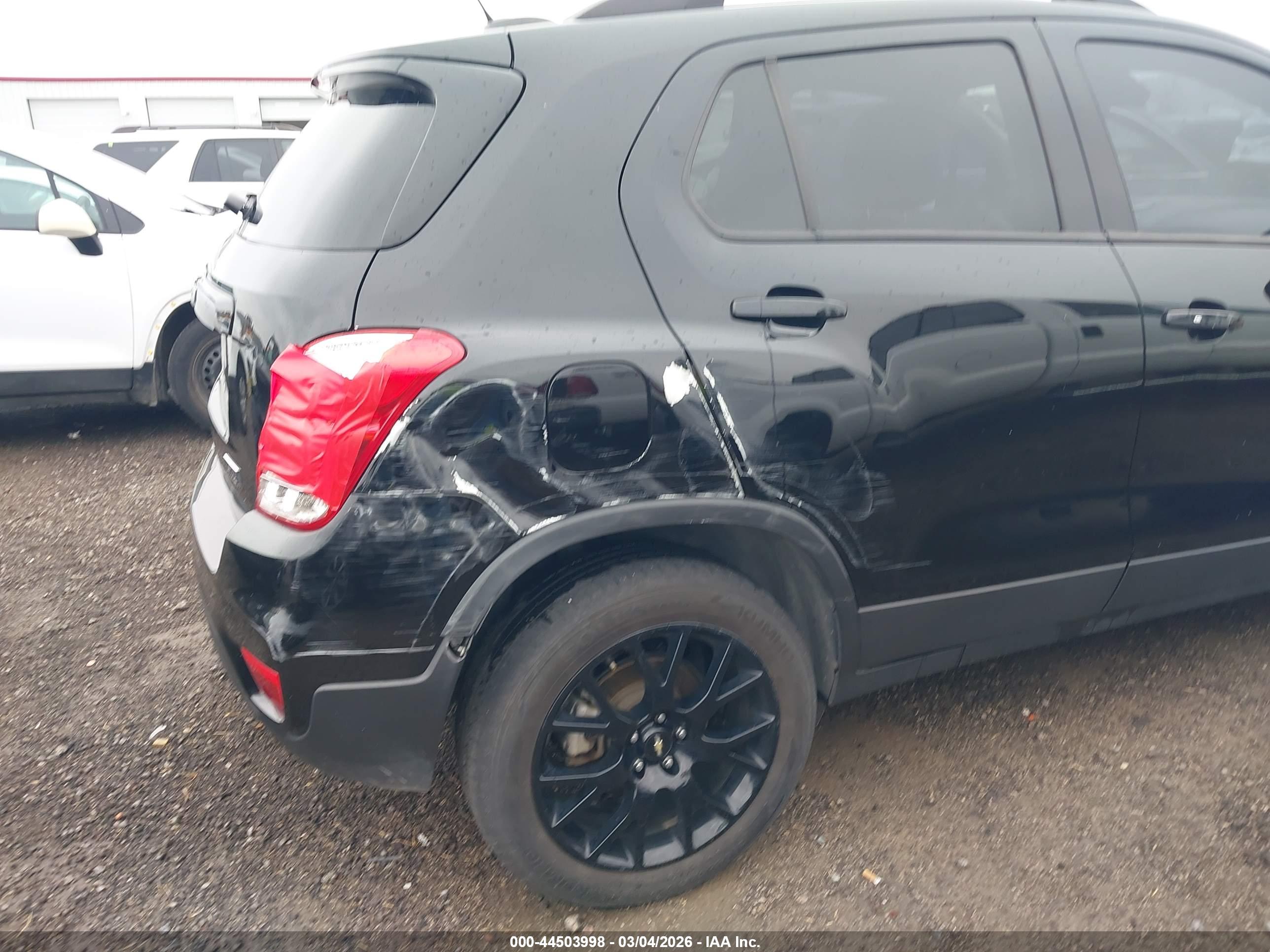 CHEVROLET TRAX image 6