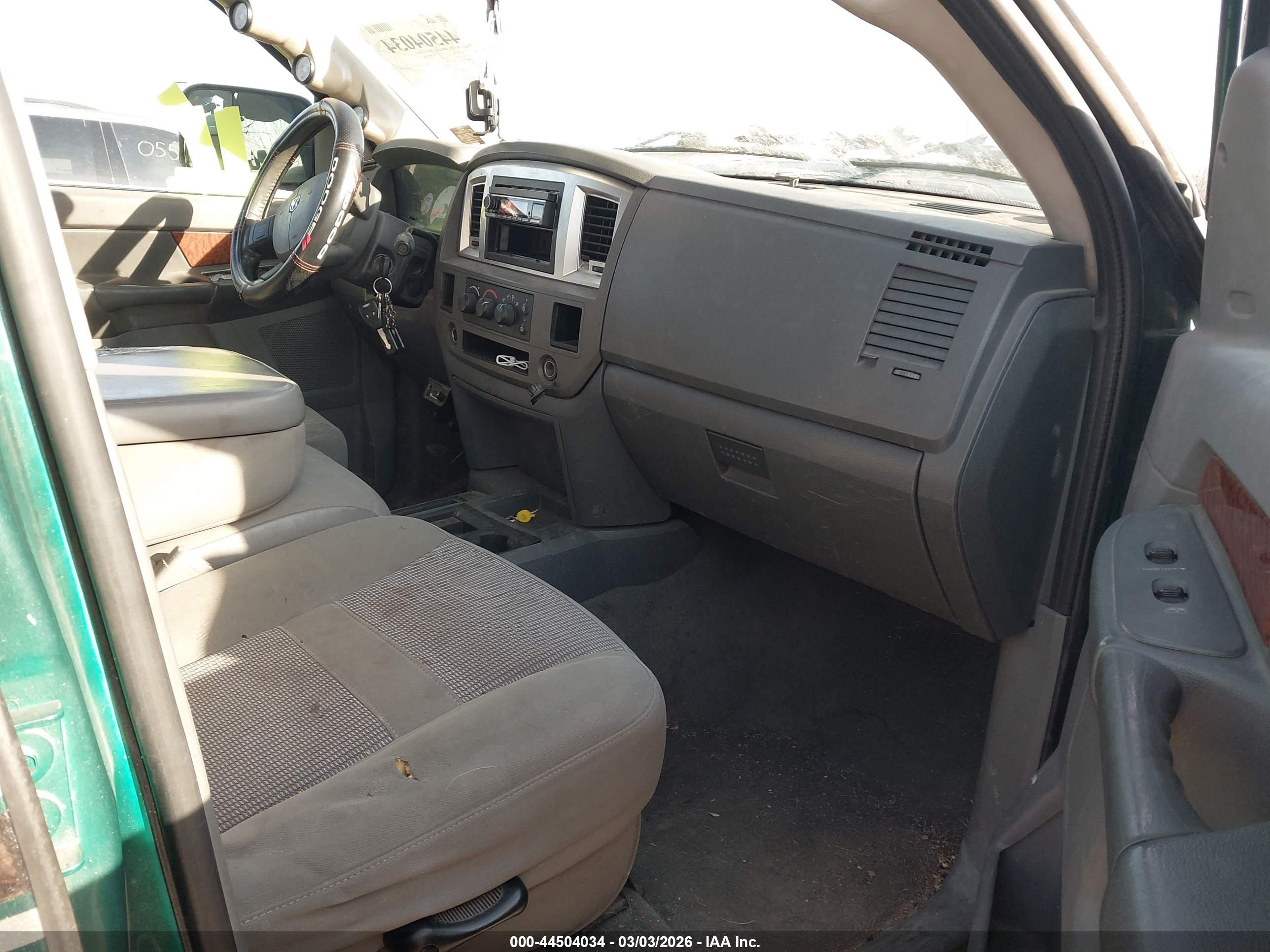DODGE RAM image 5