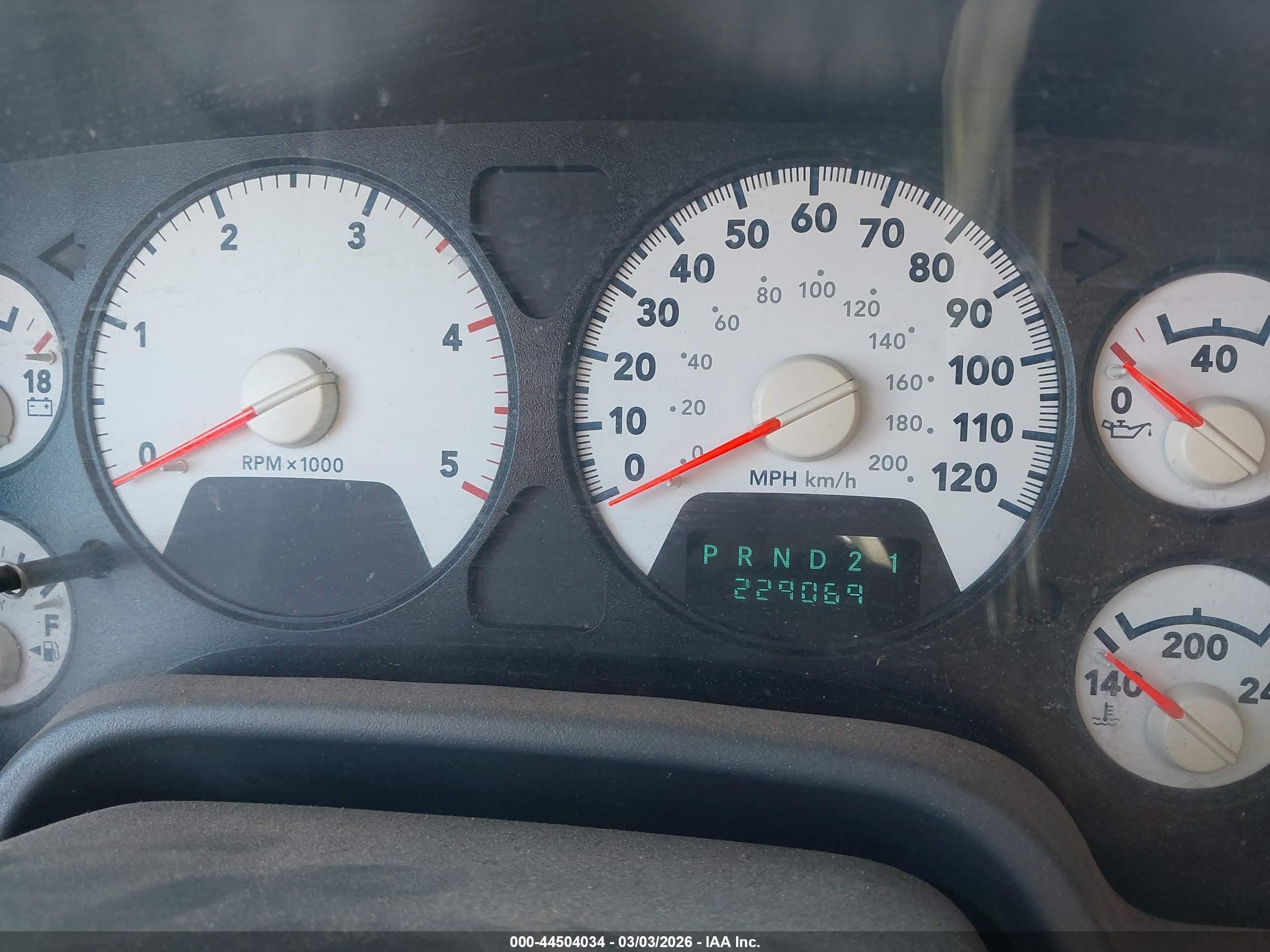 DODGE RAM image 7