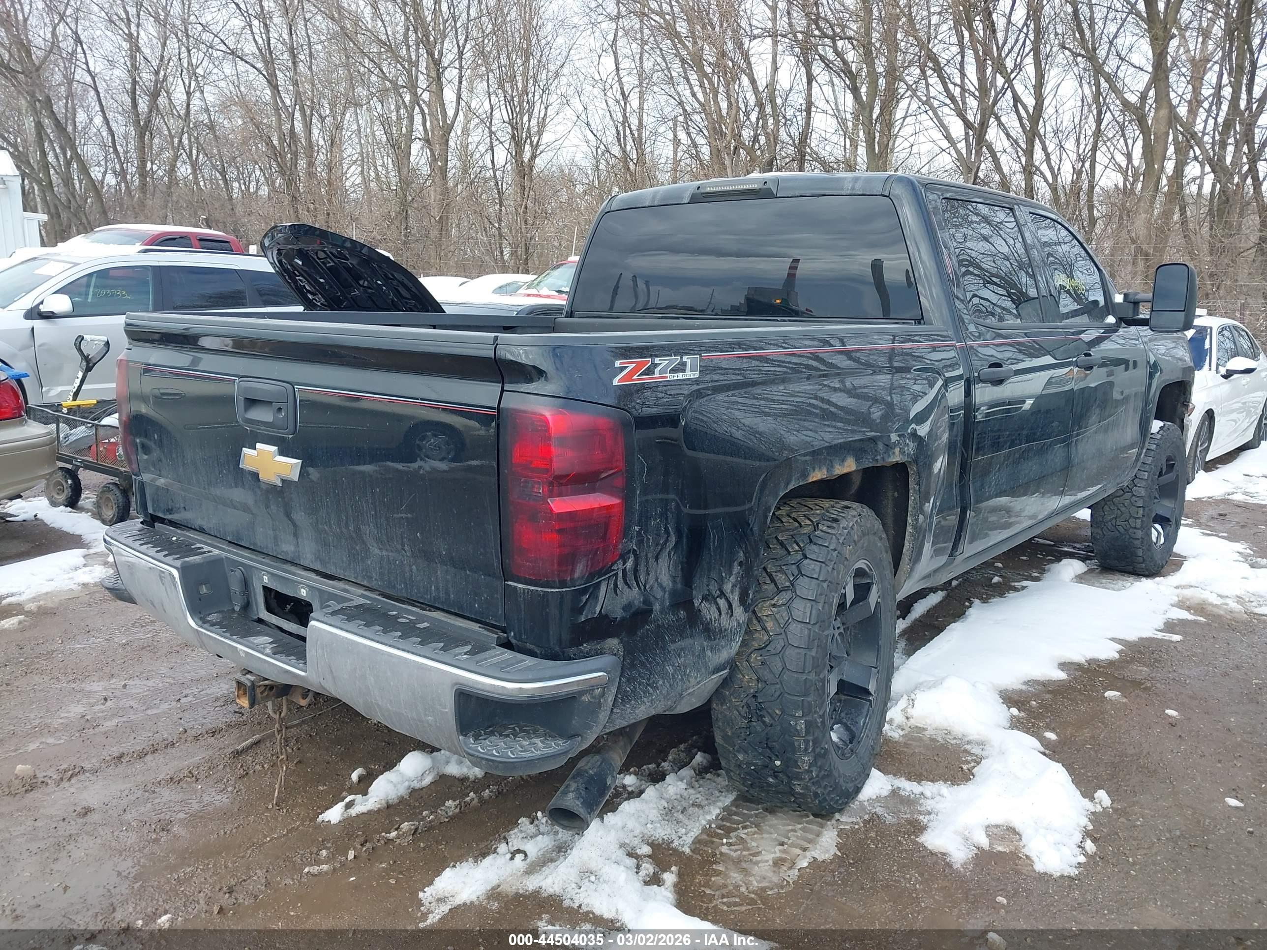 CHEVROLET SILVERADO image 4